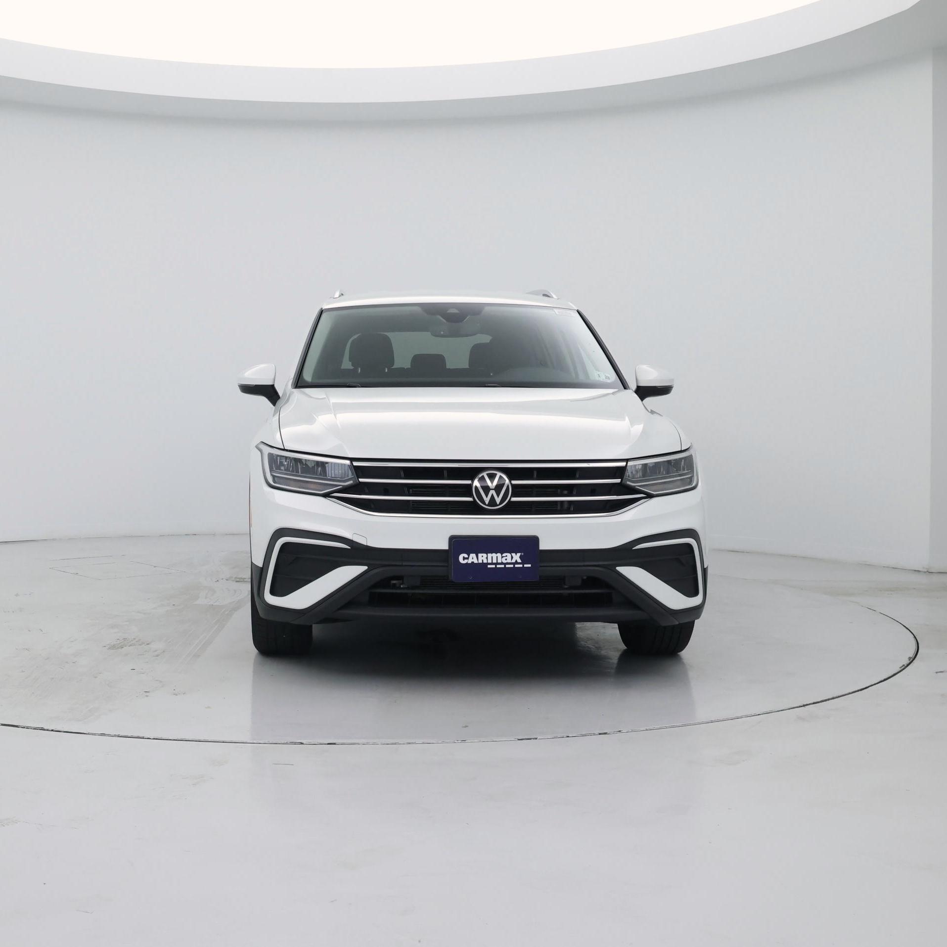 Thumbnail: 2023 Volkswagen Tiguan - 5