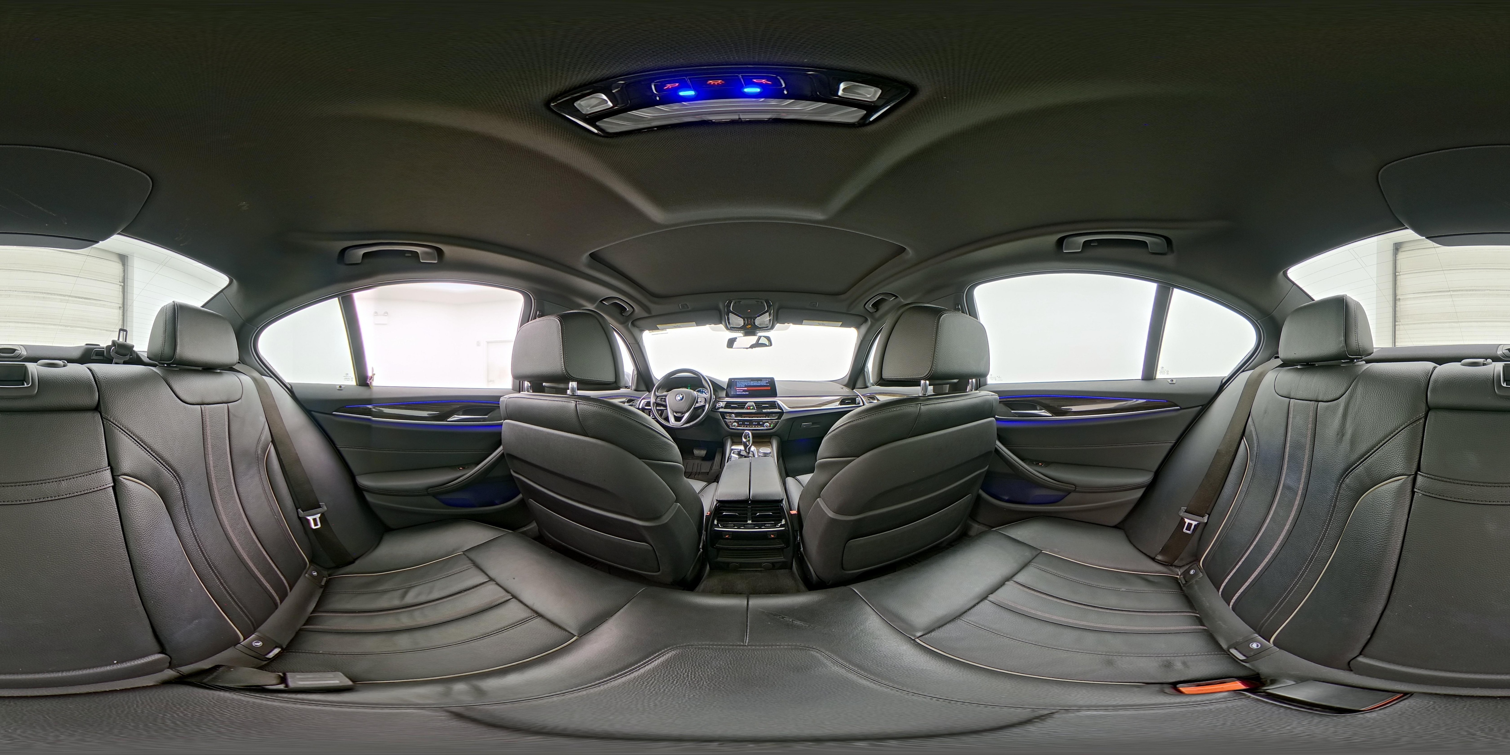 2019 BMW 5 Series 530e - Photo 27