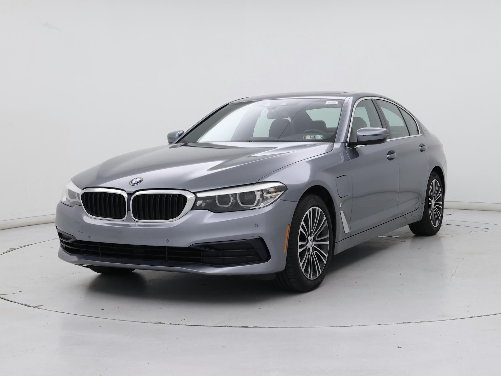 2019 BMW 5 Series 530e - Photo 5