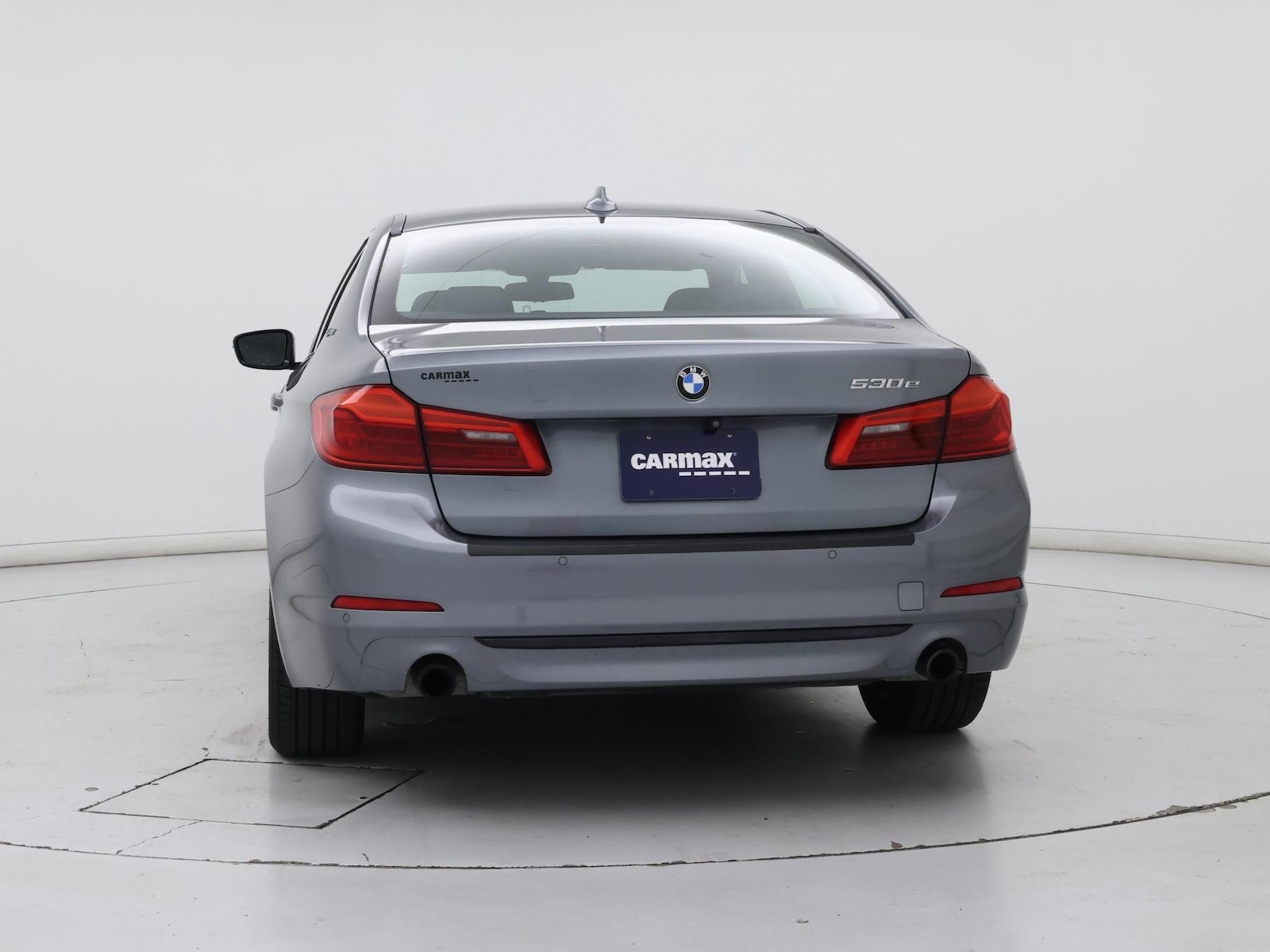2019 BMW 5 Series 530e - Photo 7