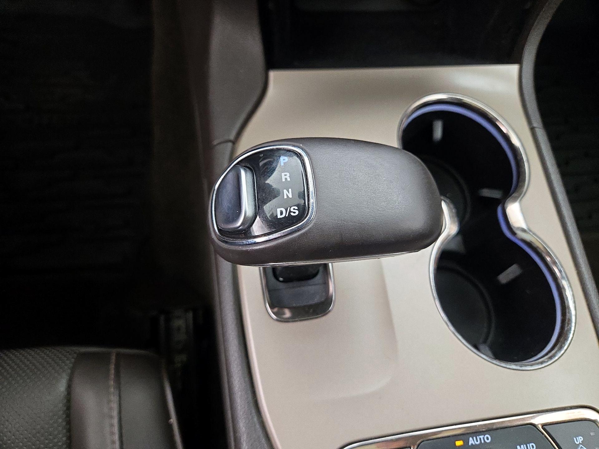 Thumbnail: 2014 Jeep Grand Cherokee - 18