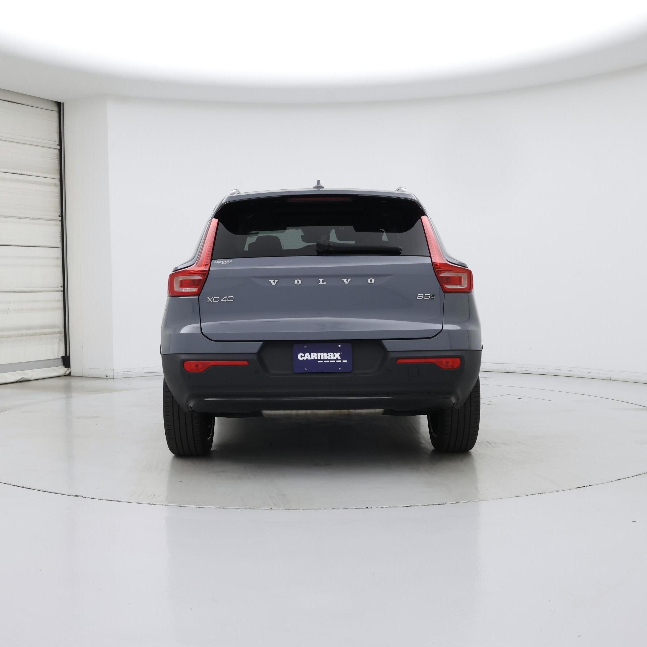 Thumbnail: 2023 Volvo XC40 - 6