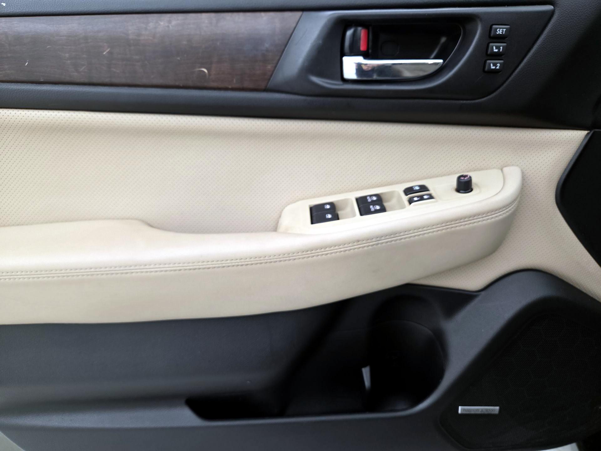 Thumbnail: 2016 Subaru Outback - 12