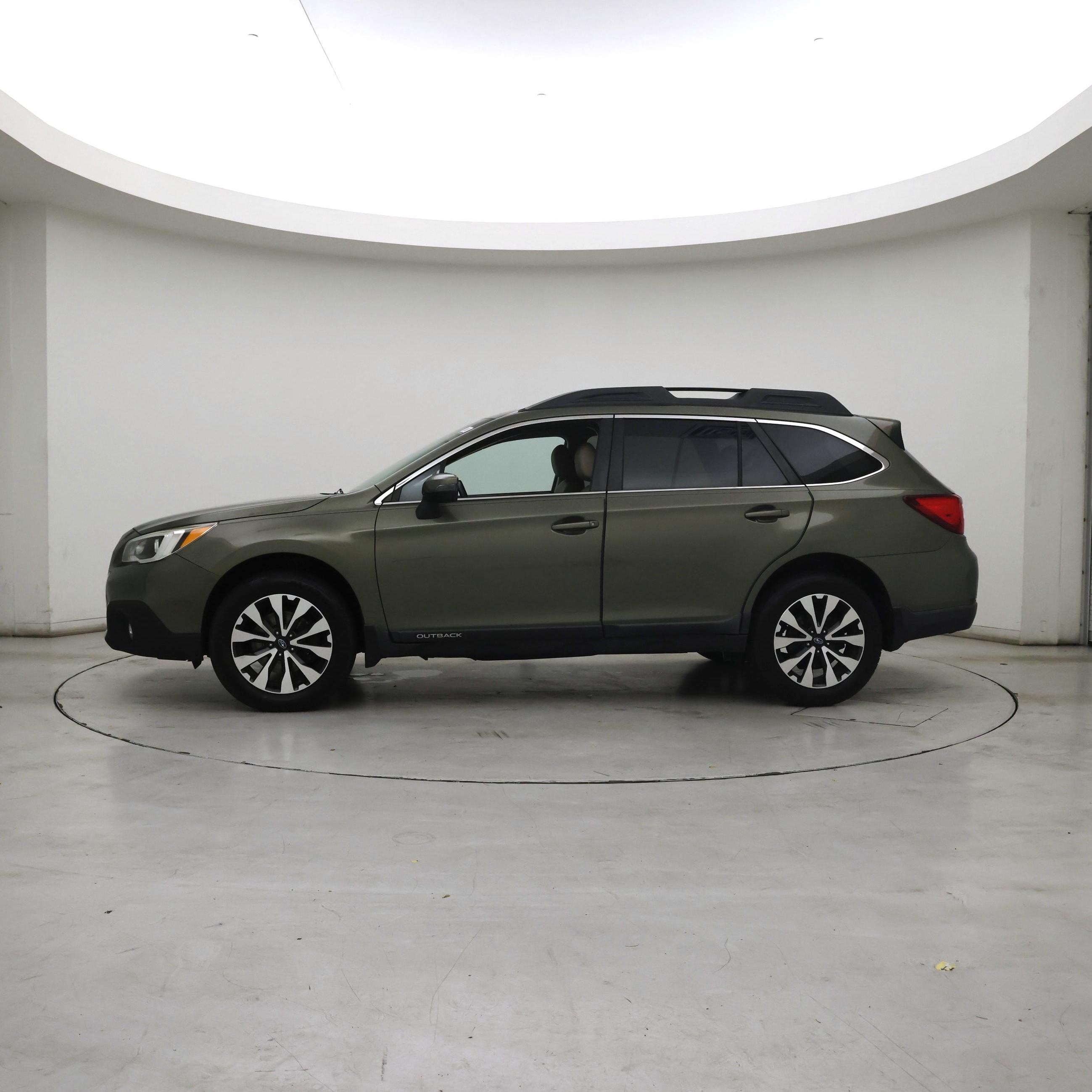 Thumbnail: 2016 Subaru Outback - 3
