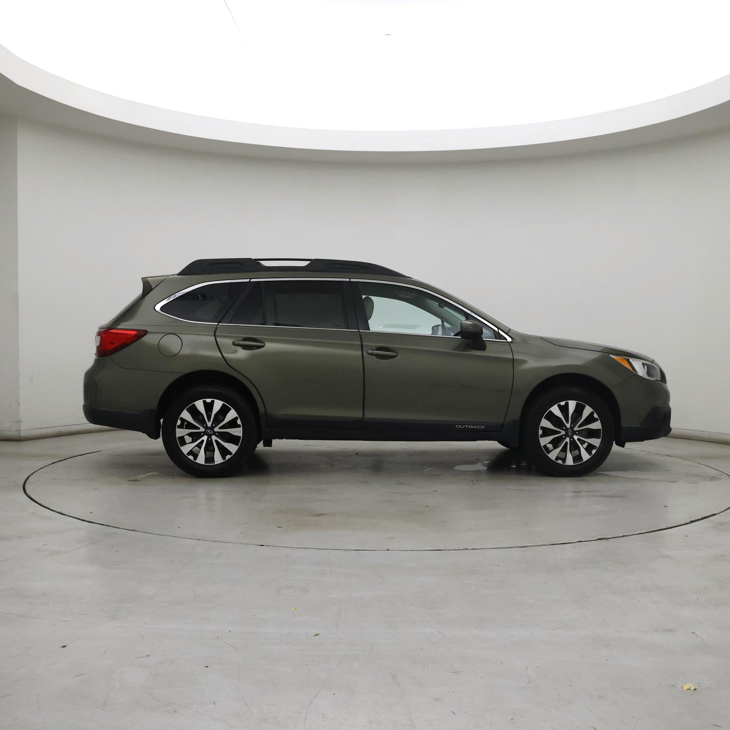 Thumbnail: 2016 Subaru Outback - 7