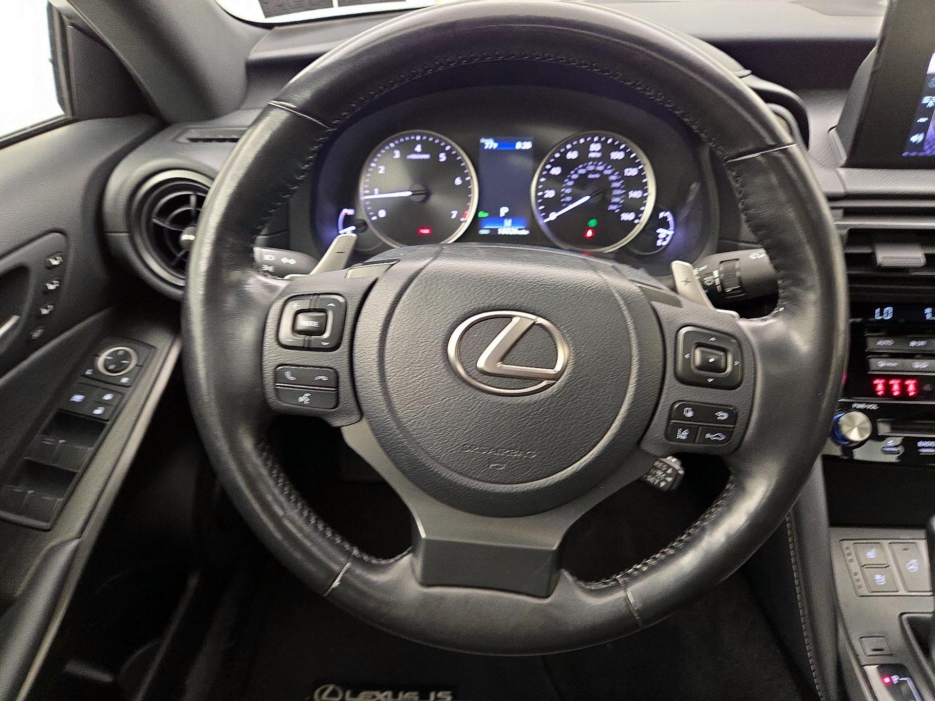 Thumbnail: 2023 Lexus IS - 10