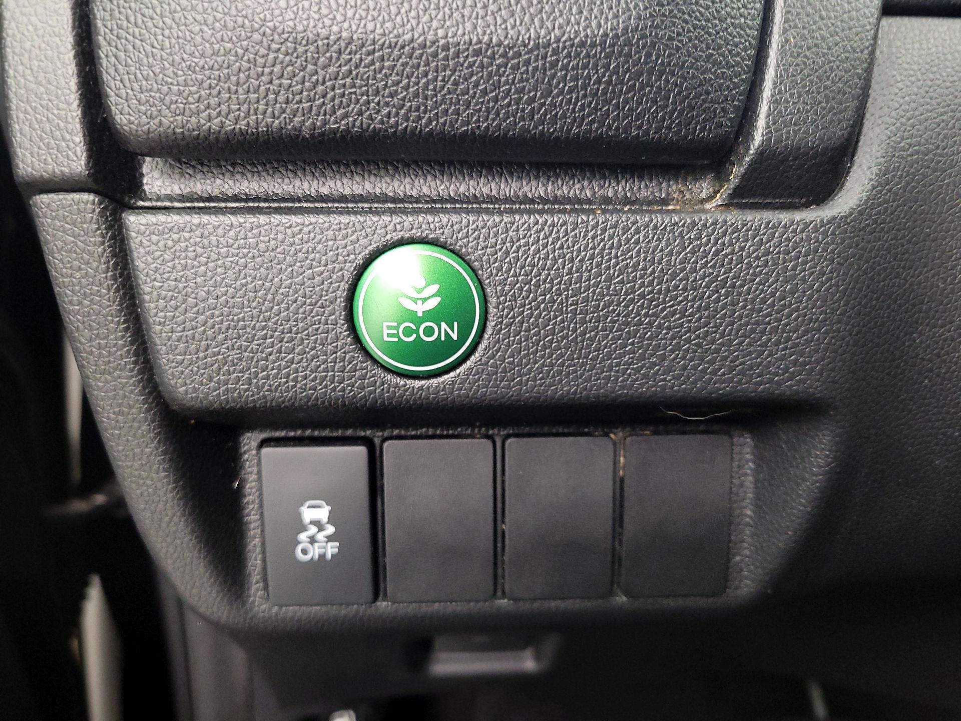 Thumbnail: 2015 Honda Fit - 13