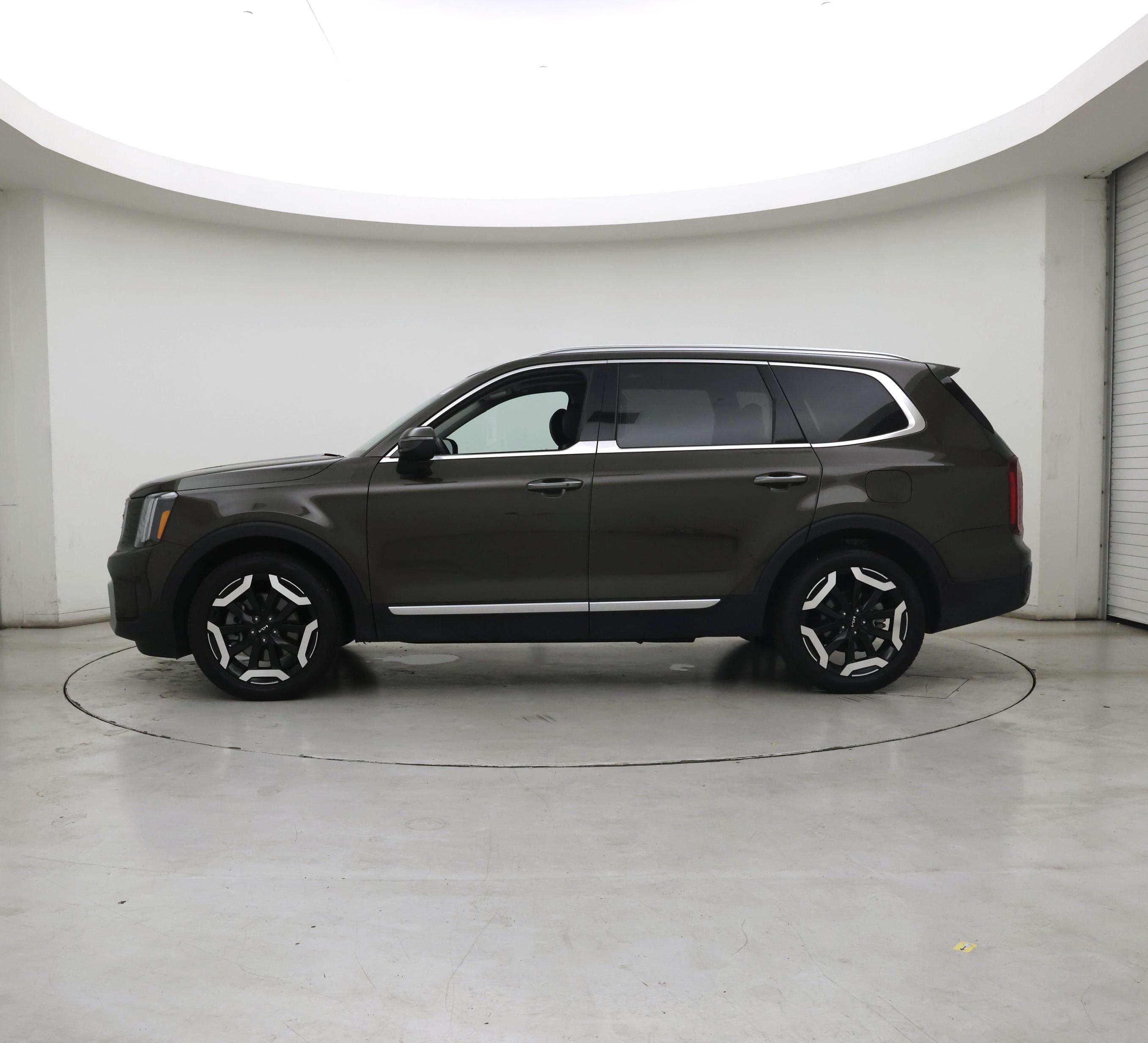 Thumbnail: 2025 Kia Telluride - 3