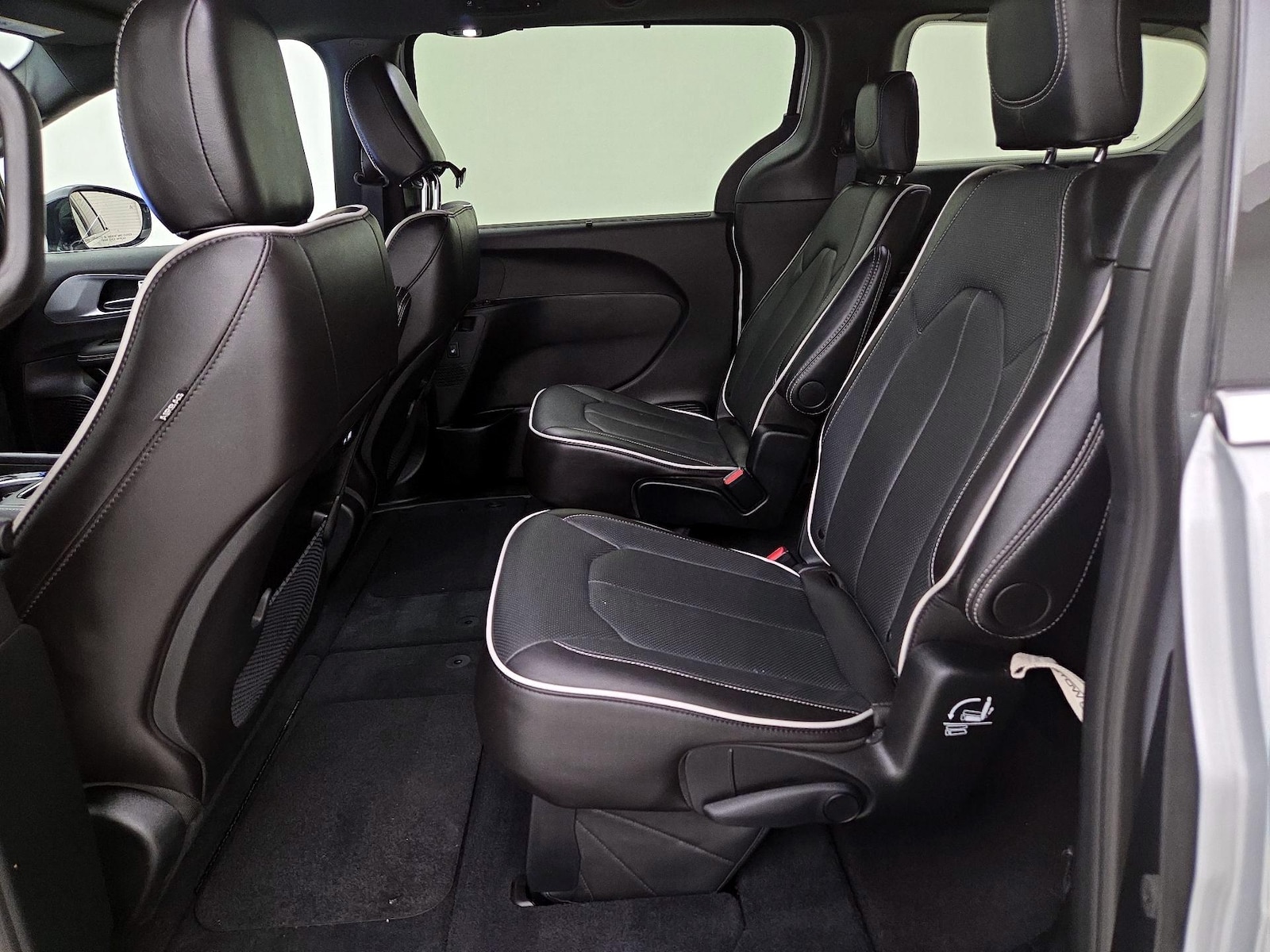 2026 Chrysler Pacifica Limited - Photo 20