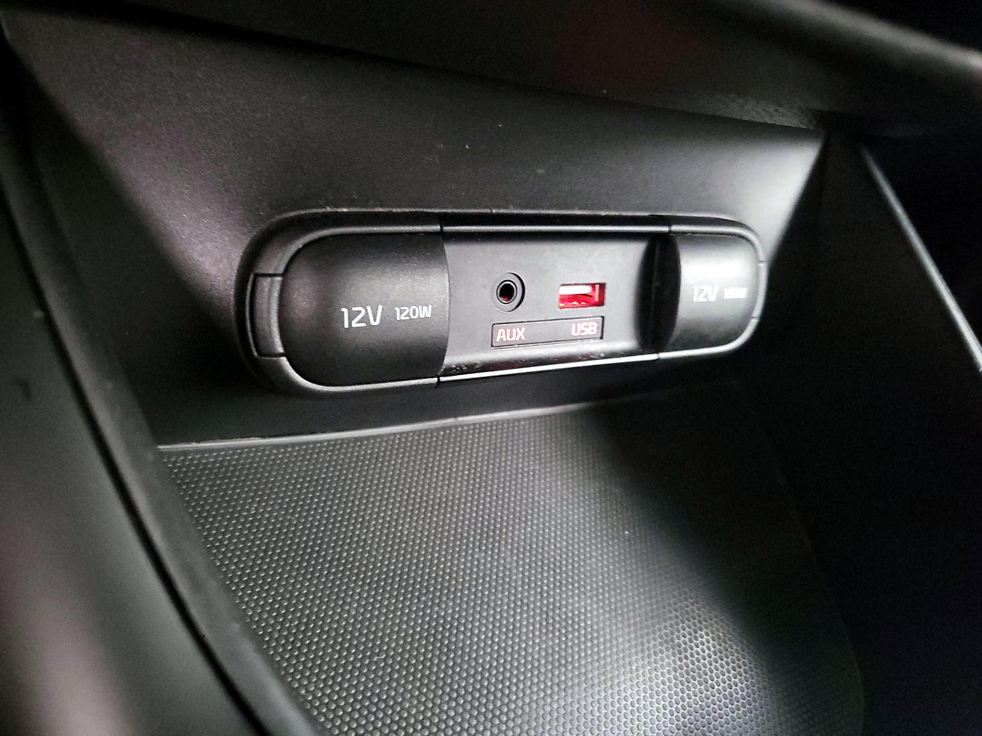 Thumbnail: 2018 Kia Soul - 18