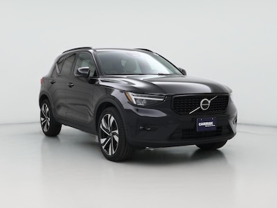 2023 Volvo XC40 B5 Plus Bright Theme