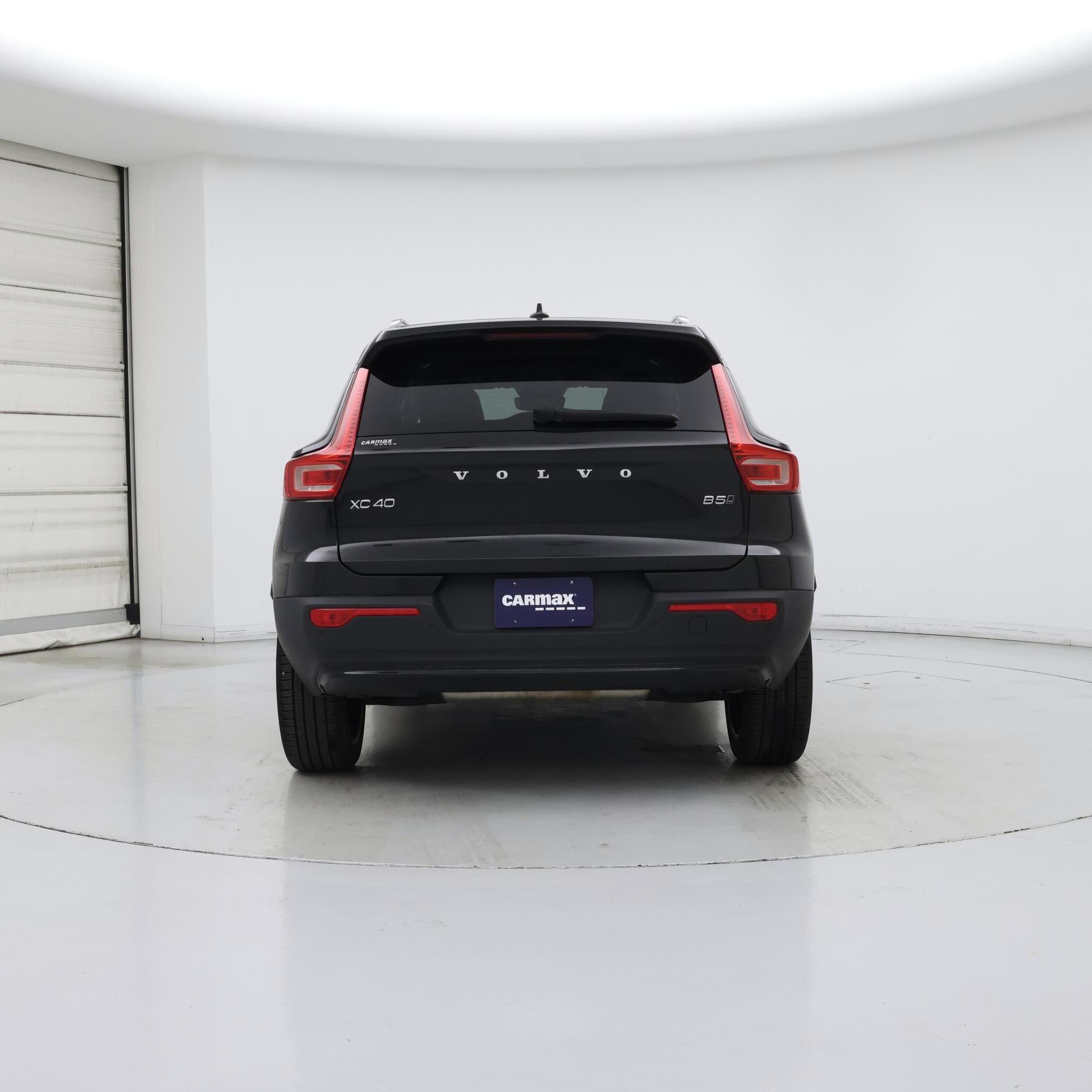 Thumbnail: 2023 Volvo XC40 - 6