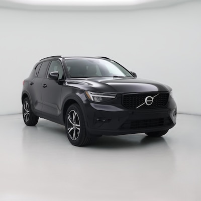 2023 Volvo XC40 B5 Plus Dark Theme