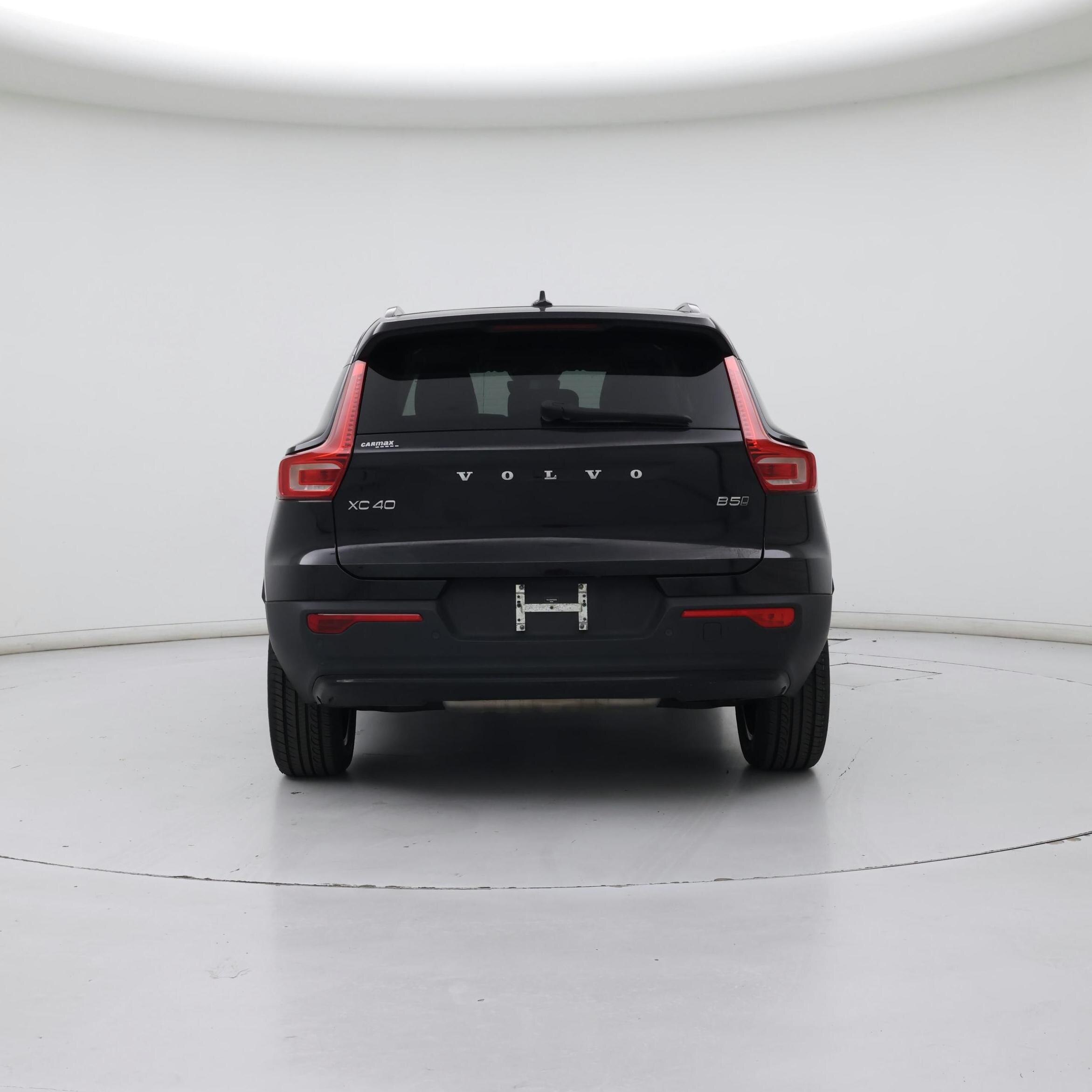 Thumbnail: 2023 Volvo XC40 - 6