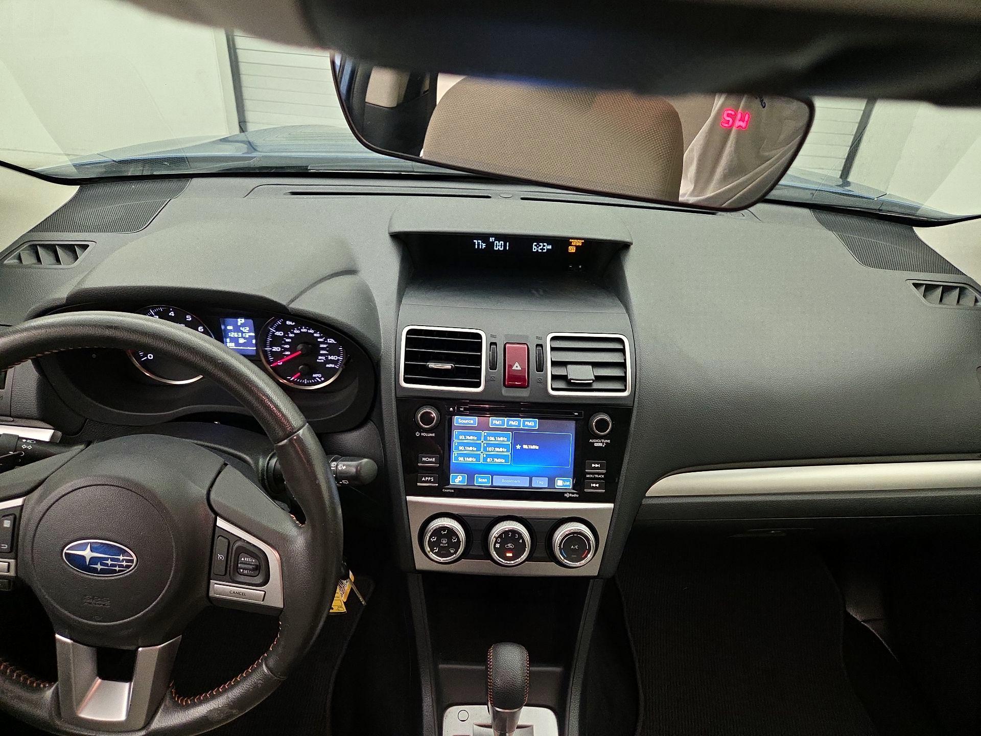 Thumbnail: 2017 Subaru Crosstrek - 9