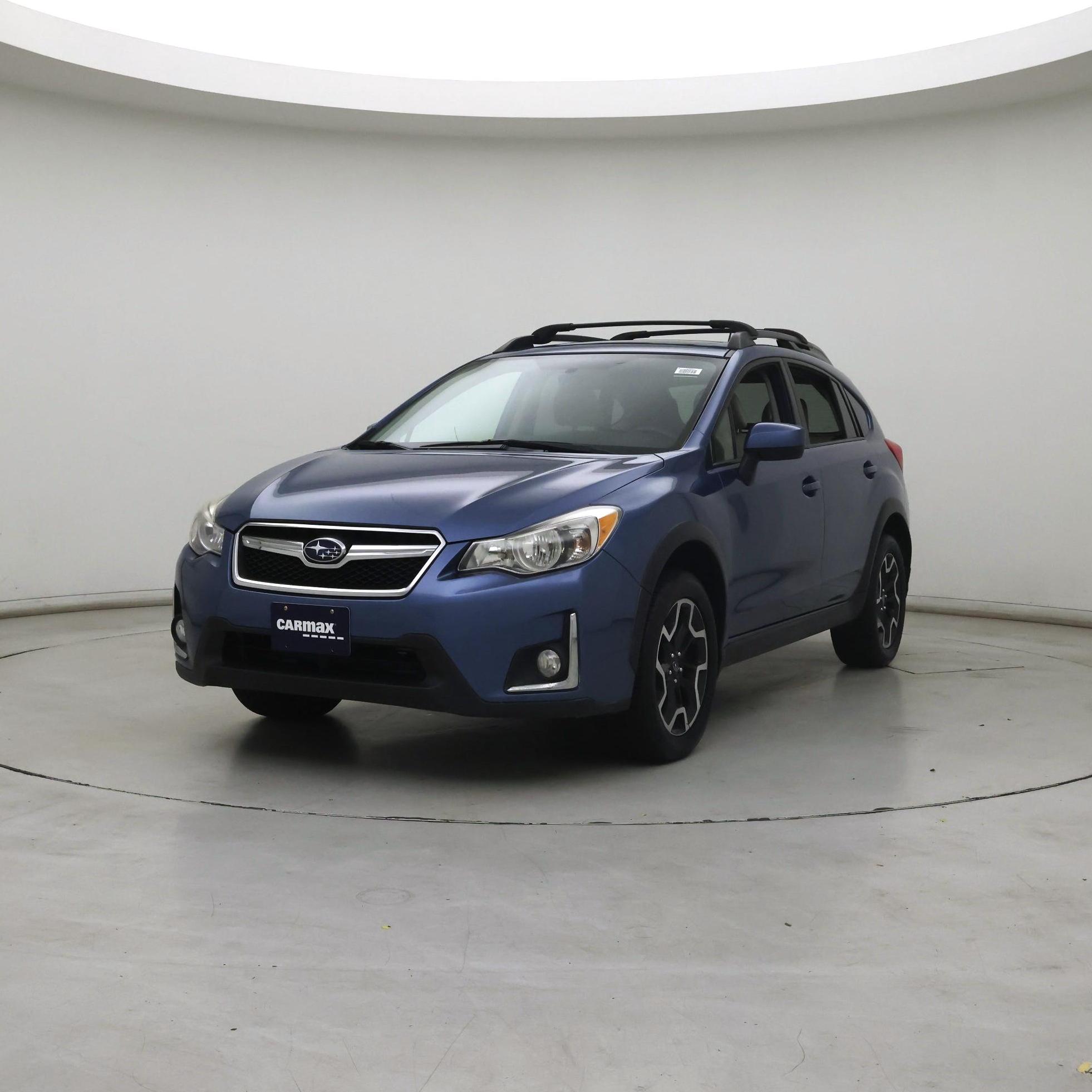 Thumbnail: 2017 Subaru Crosstrek - 4