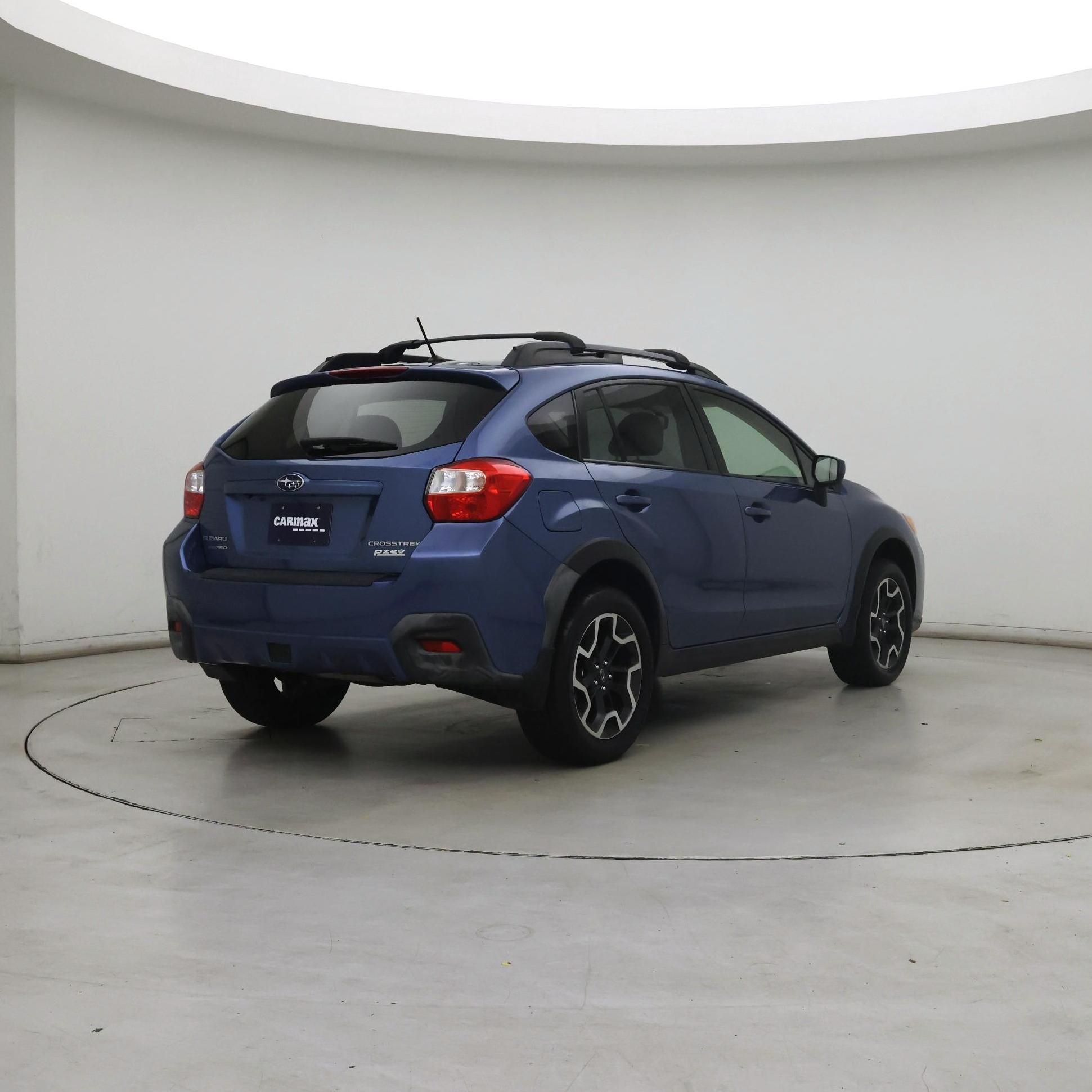 Thumbnail: 2017 Subaru Crosstrek - 8