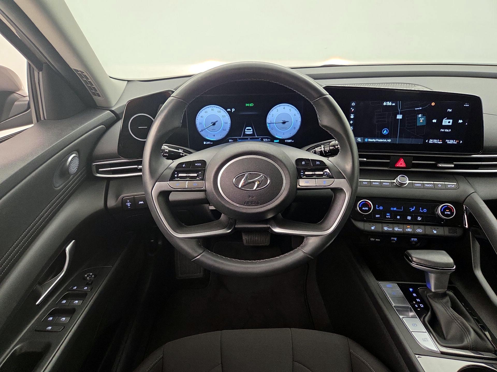 Thumbnail: 2023 Hyundai Elantra - 10