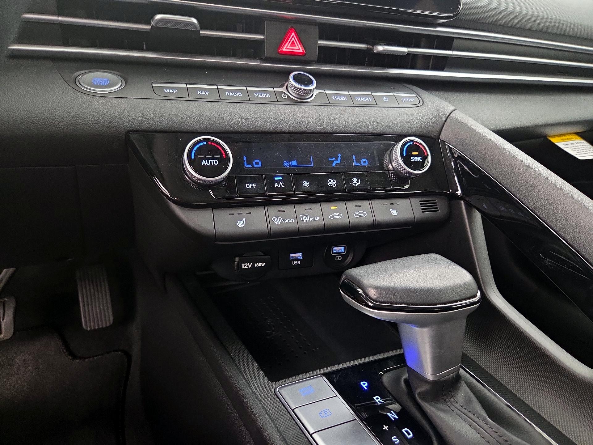 Thumbnail: 2023 Hyundai Elantra - 17