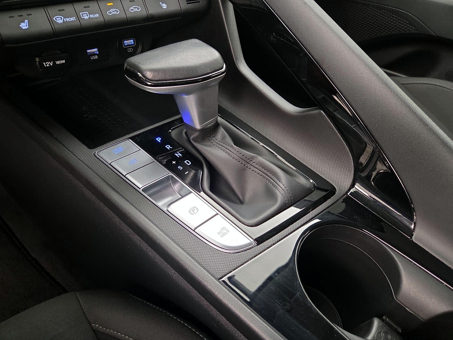 Thumbnail: 2023 Hyundai Elantra - 18