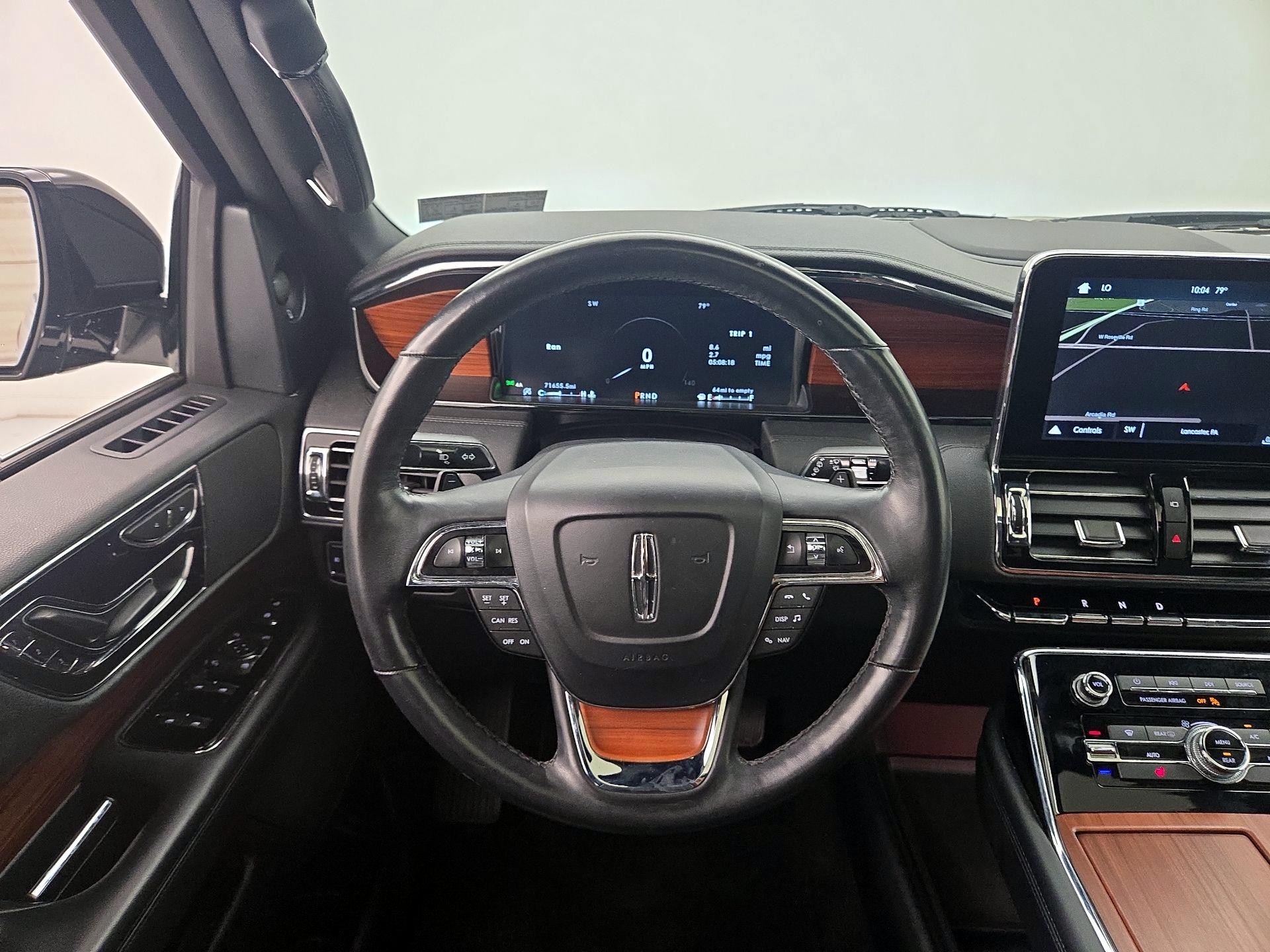 Thumbnail: 2019 Lincoln Navigator - 10