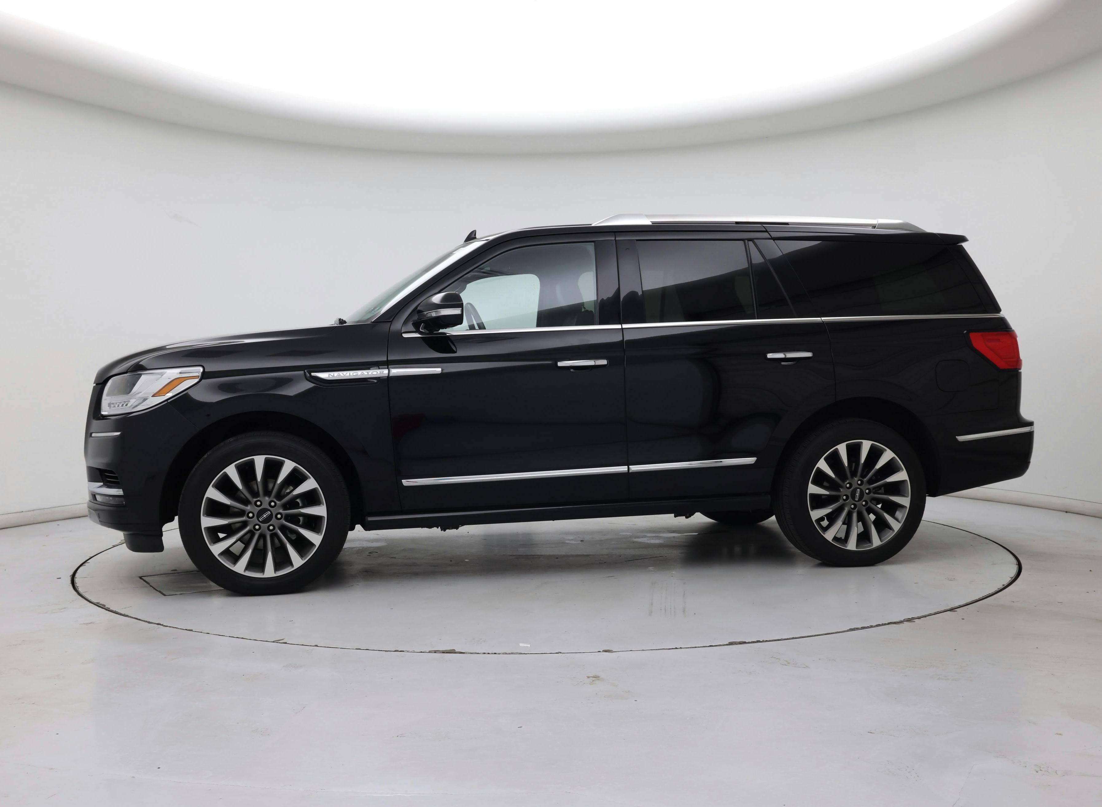 Thumbnail: 2019 Lincoln Navigator - 3