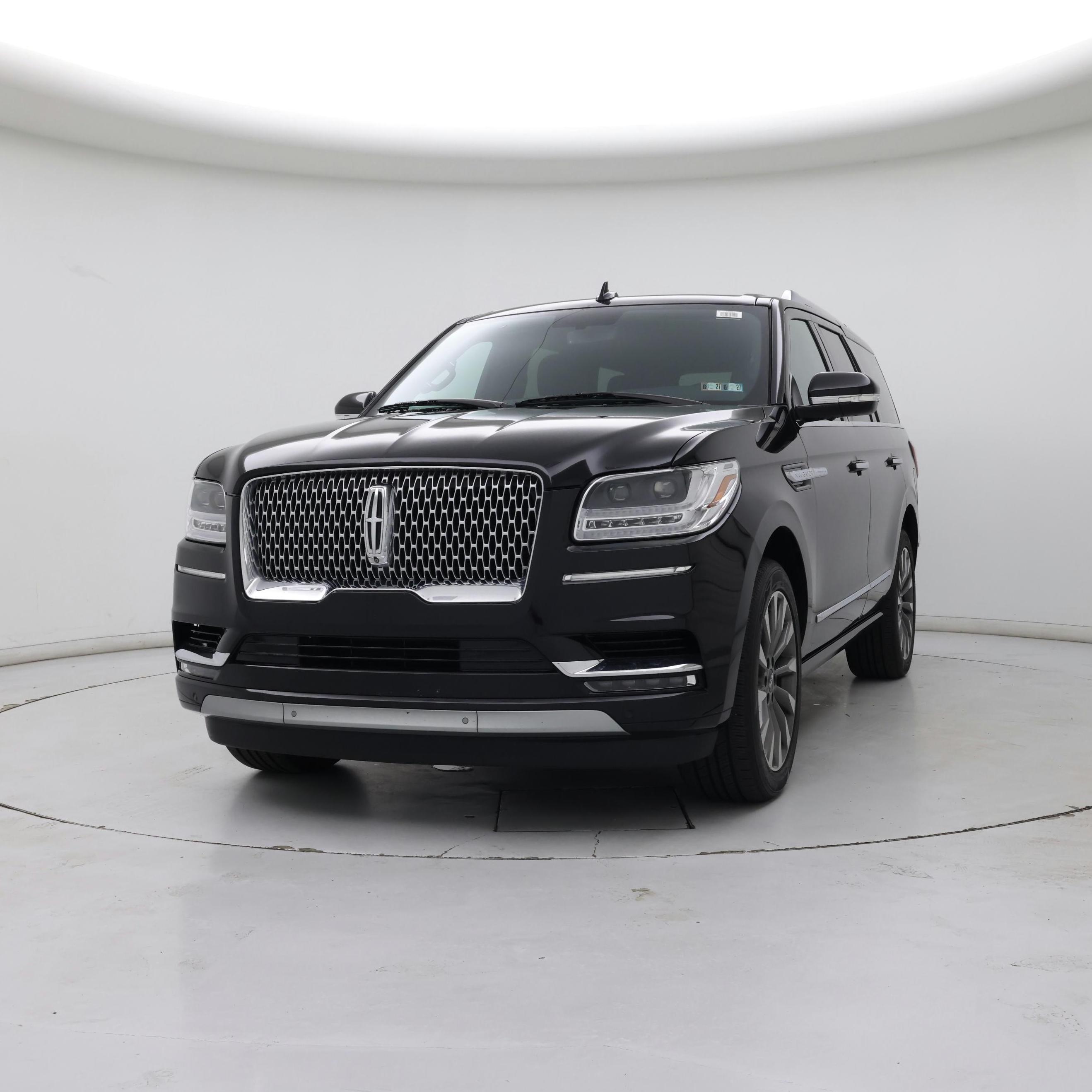 Thumbnail: 2019 Lincoln Navigator - 4