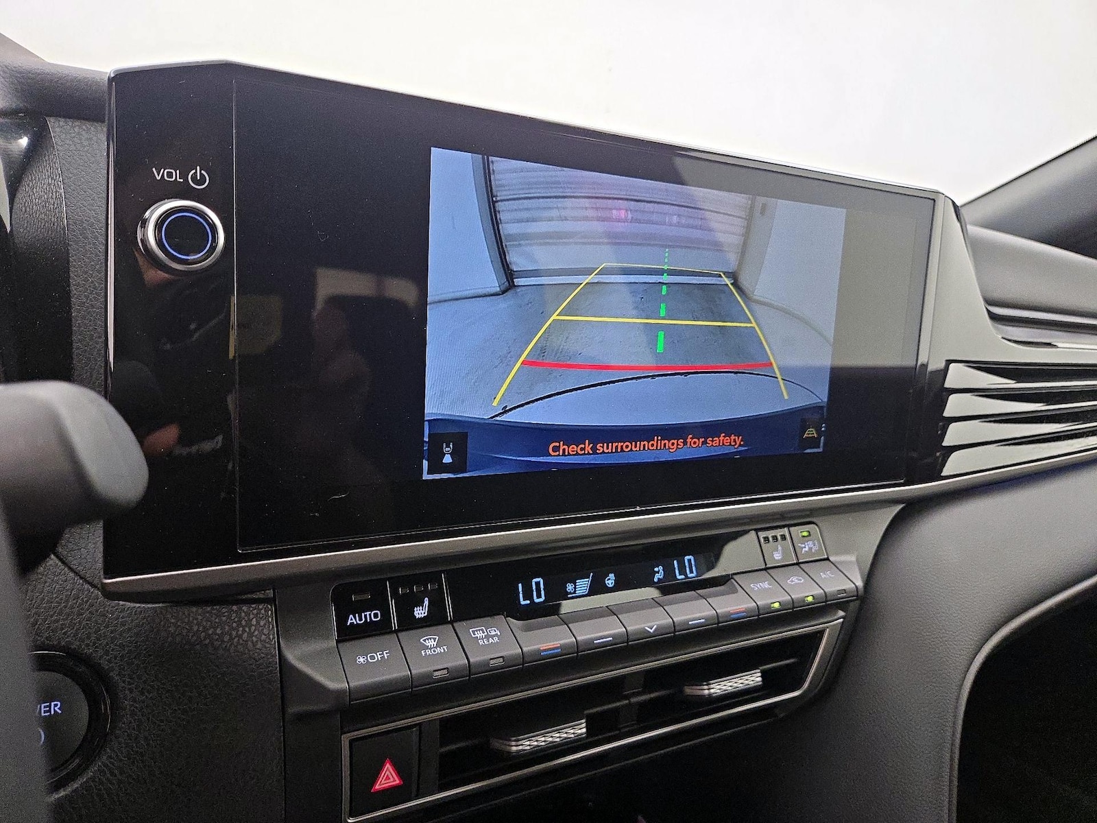 2025 Toyota Camry XSE - Photo 15