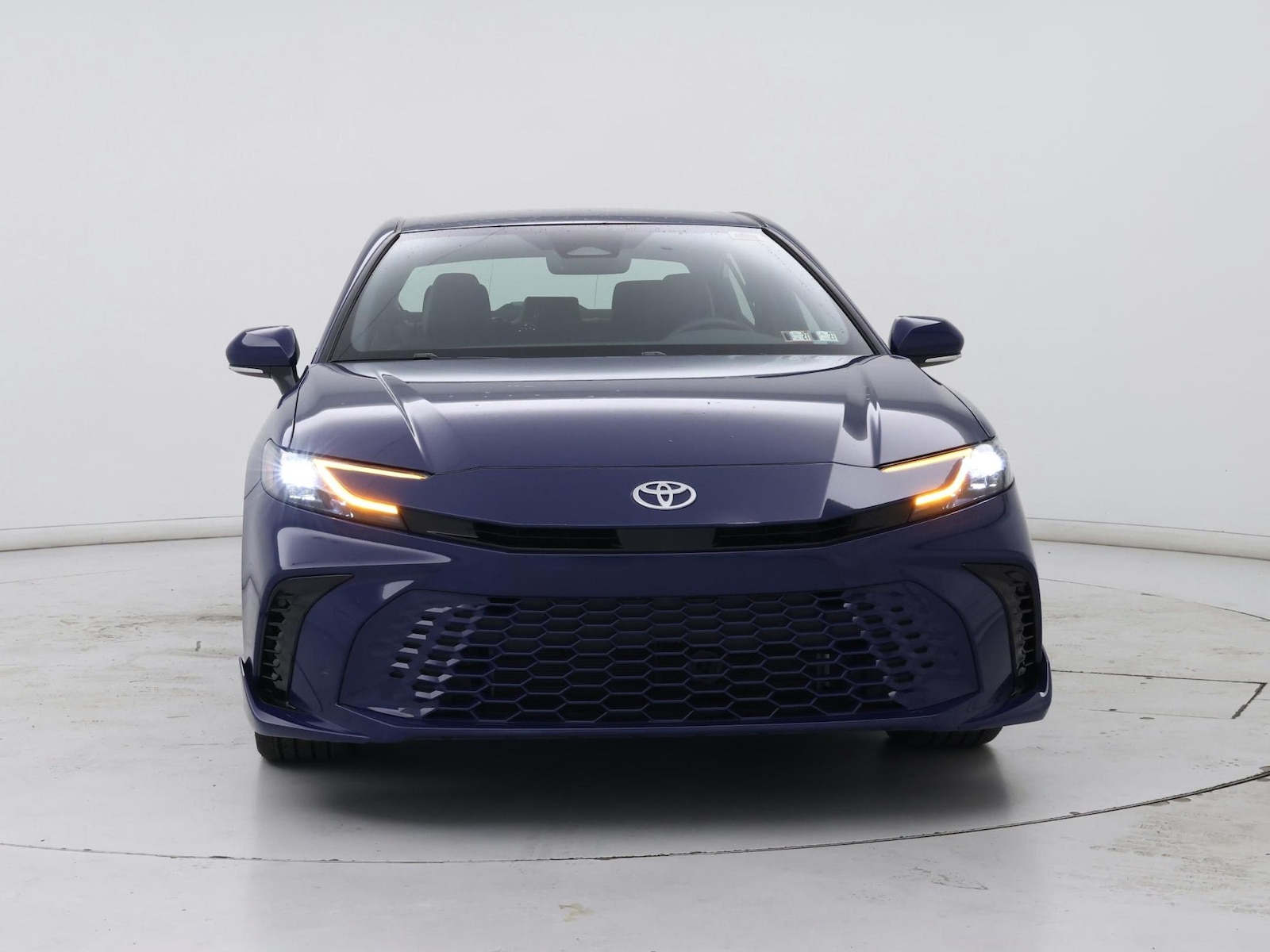 2025 Toyota Camry XSE - Photo 6