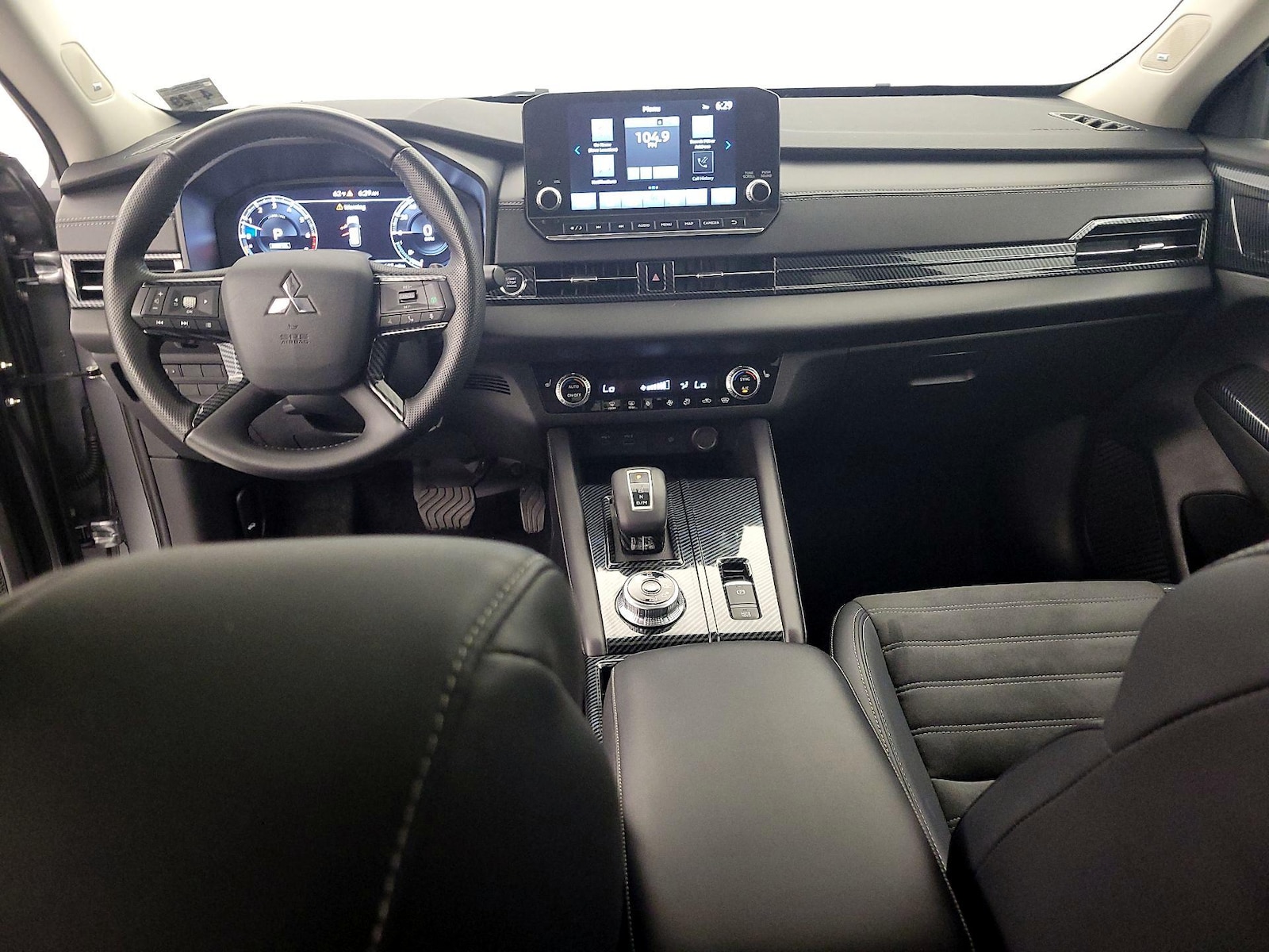 2024 Mitsubishi Outlander SE - Photo 10