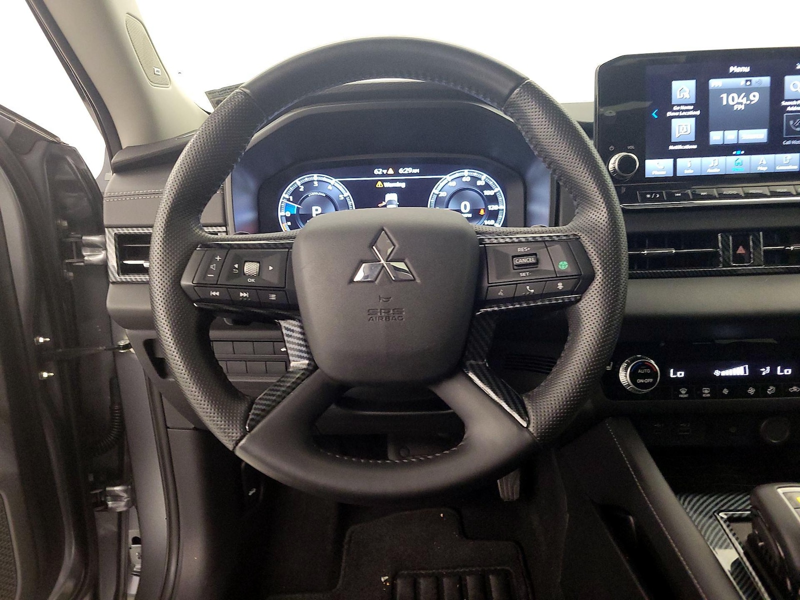 2024 Mitsubishi Outlander SE - Photo 11