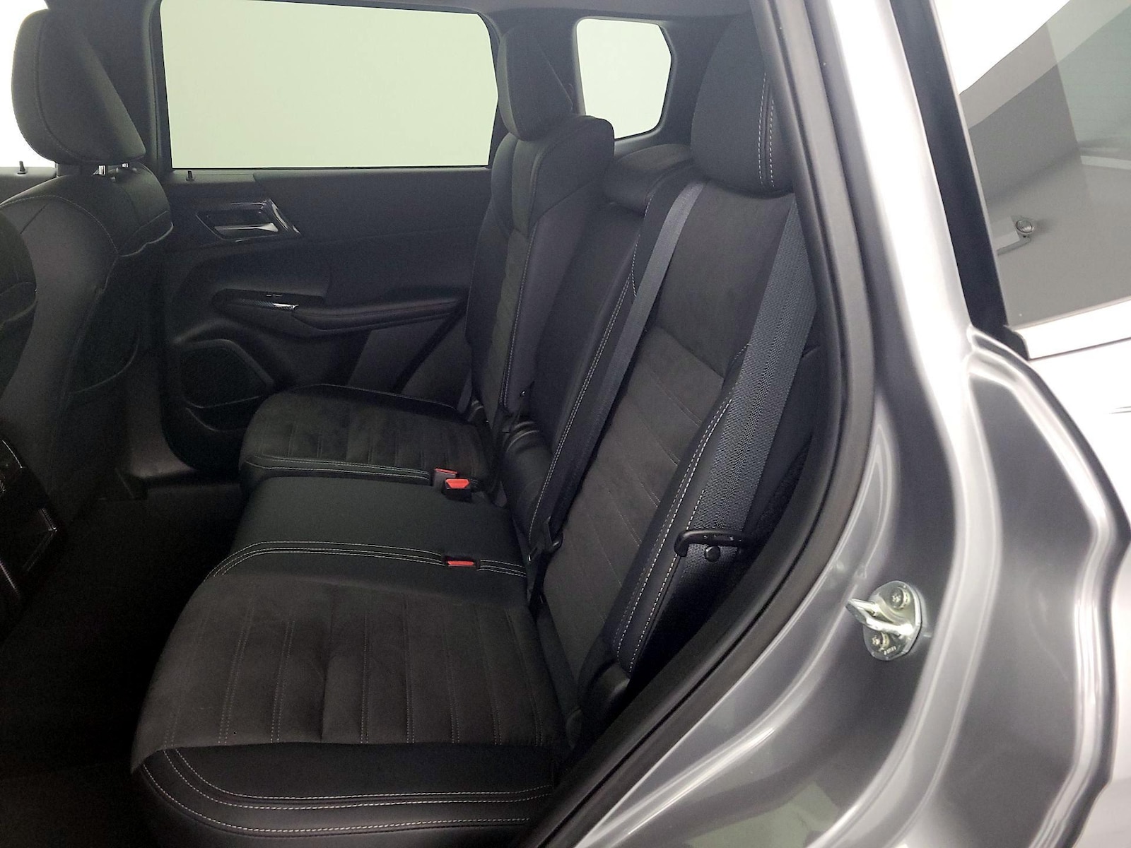 2024 Mitsubishi Outlander SE - Photo 21