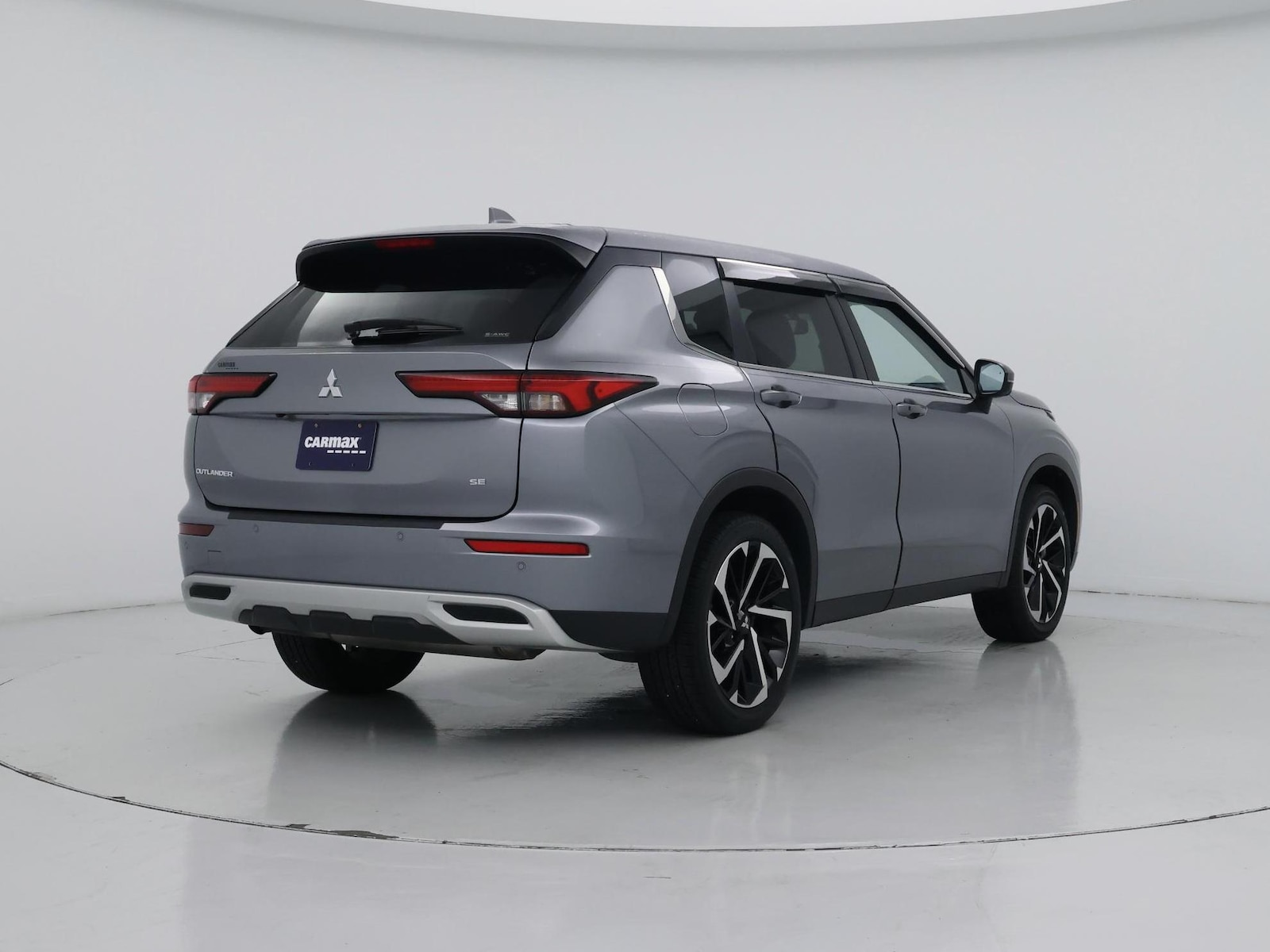 2024 Mitsubishi Outlander SE - Photo 9