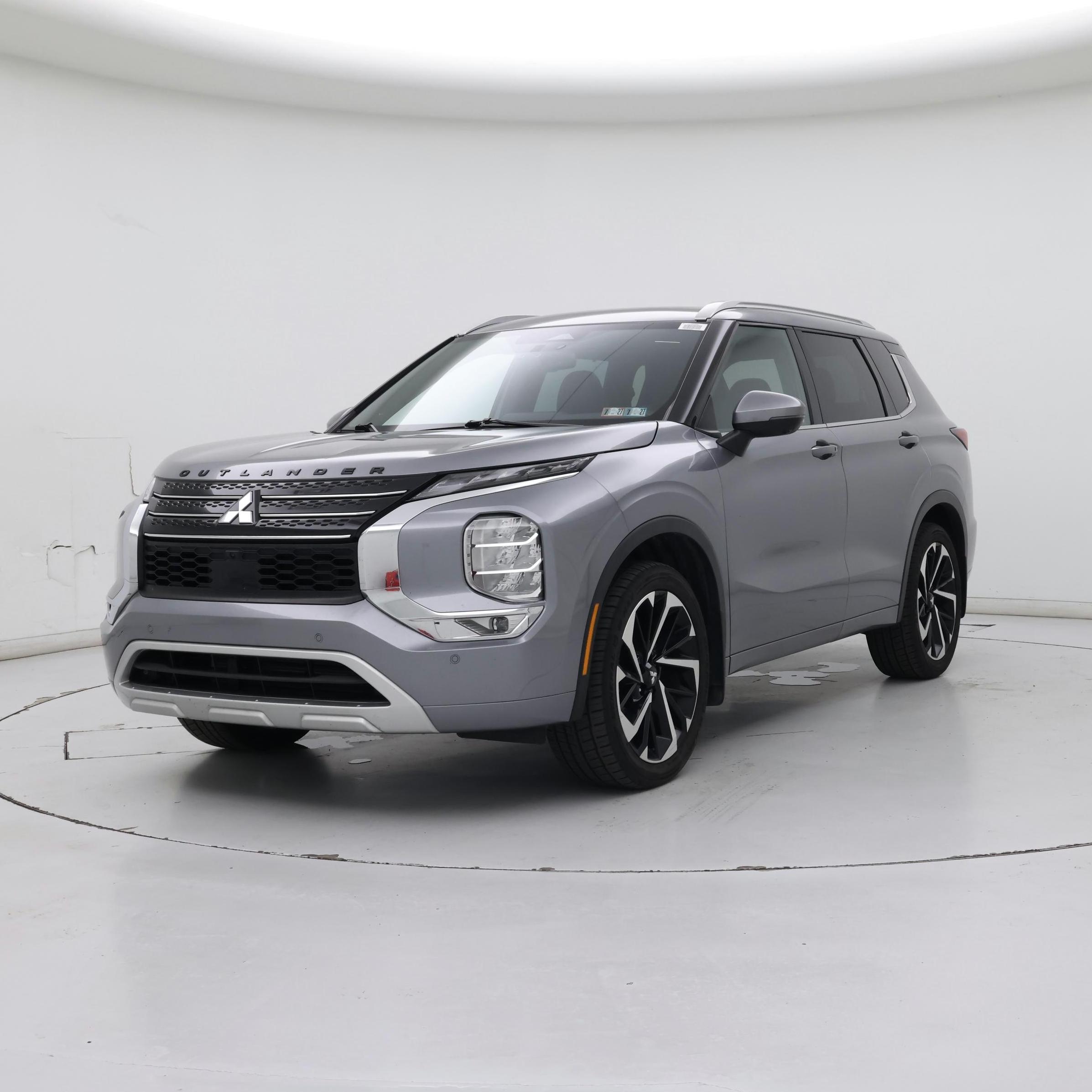 Thumbnail: 2022 Mitsubishi Outlander - 4