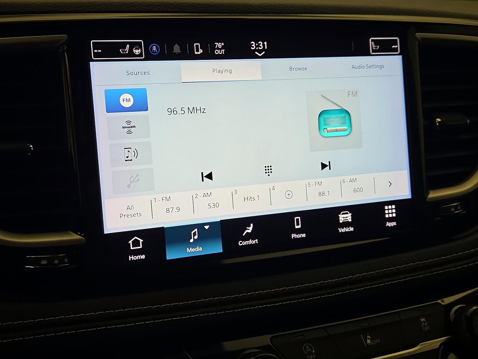2022 Chrysler Pacifica Touring L - Photo 16