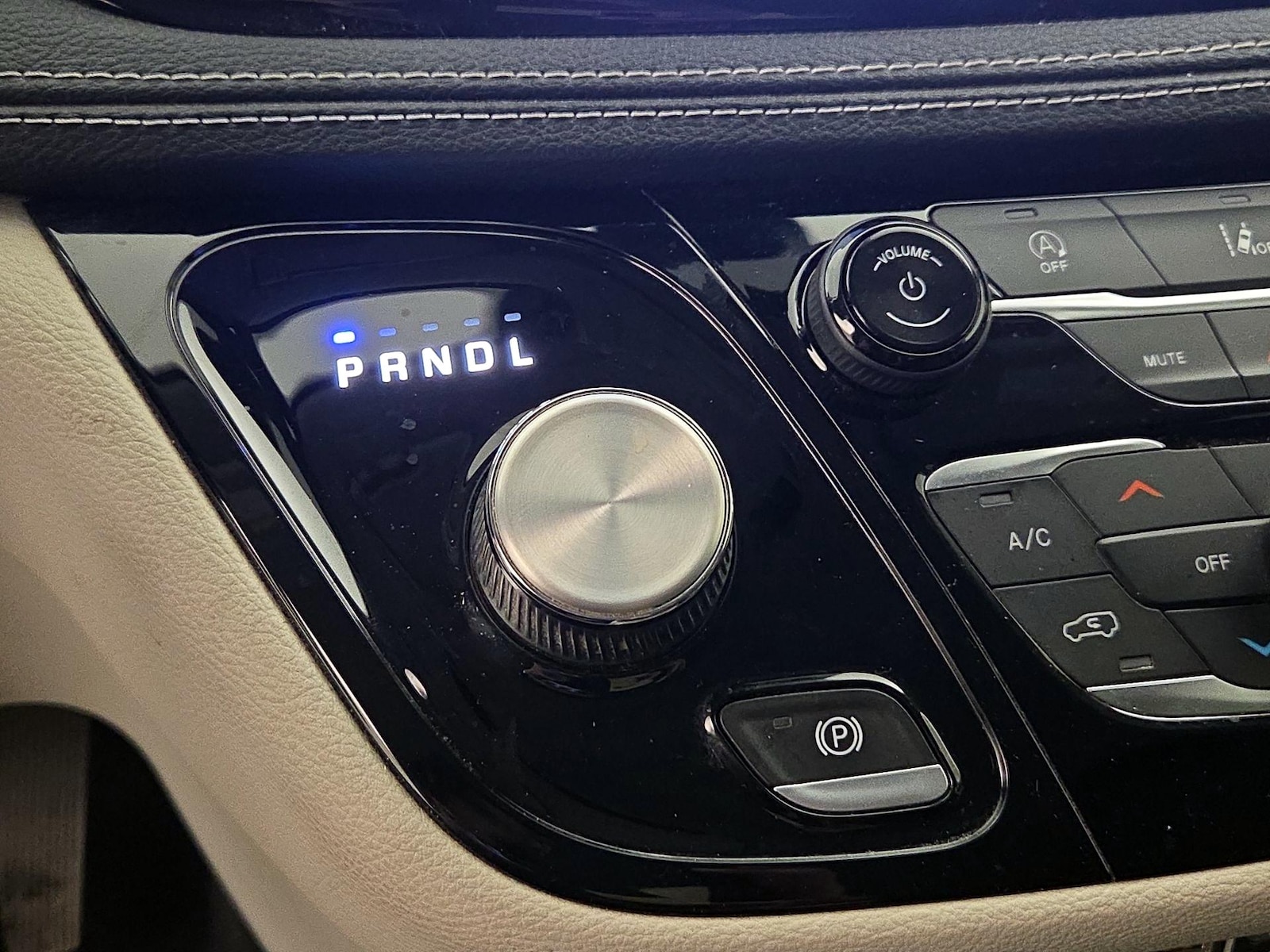 2022 Chrysler Pacifica Touring L - Photo 18