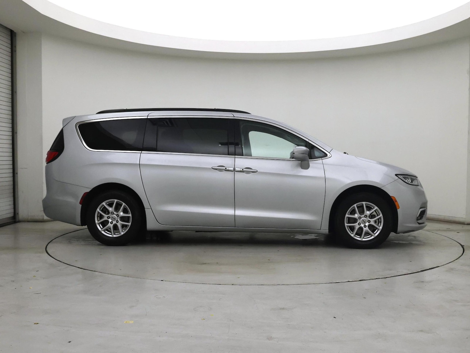 2022 Chrysler Pacifica Touring L - Photo 8