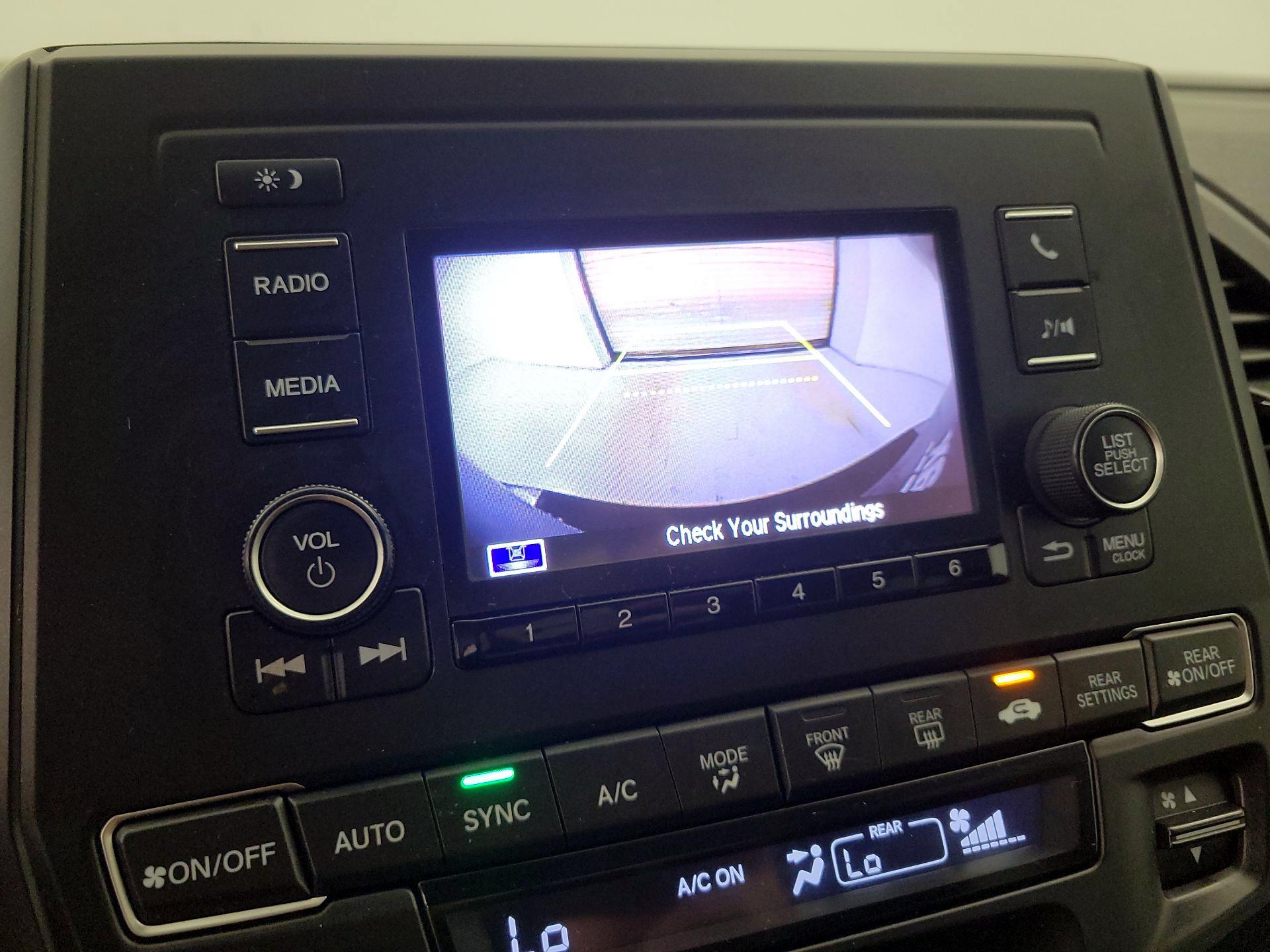 Thumbnail: 2019 Honda Odyssey - 14