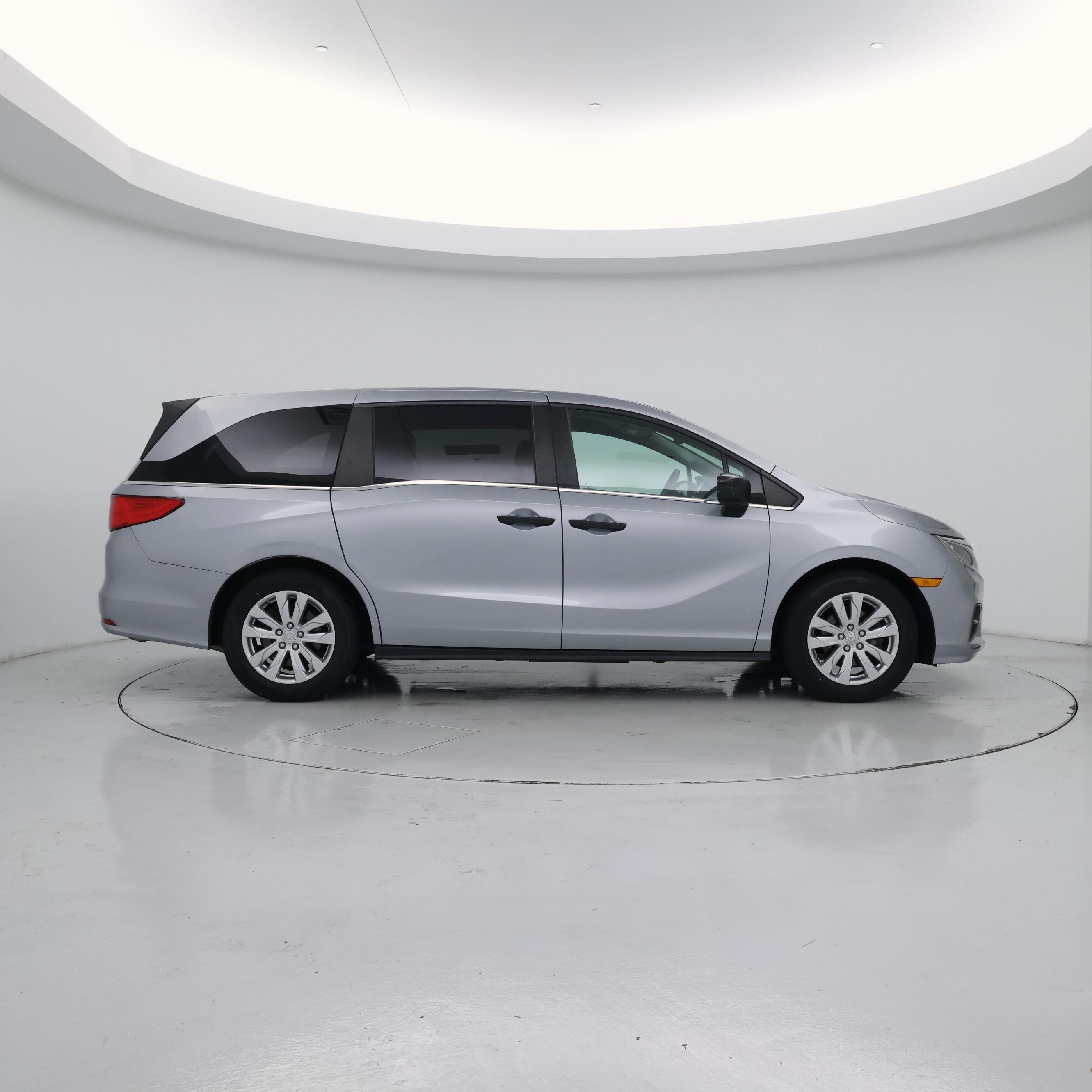 Thumbnail: 2019 Honda Odyssey - 7