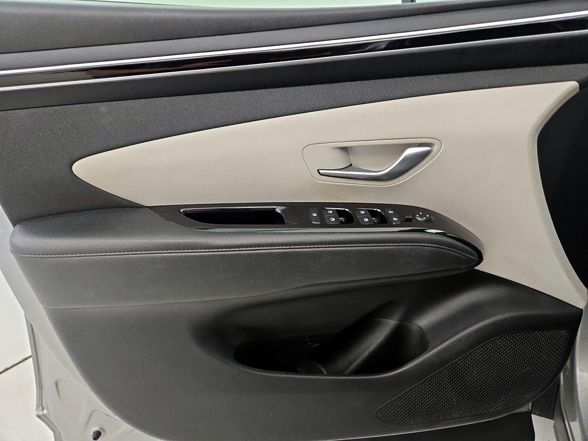 Thumbnail: 2022 Hyundai Tucson - 12
