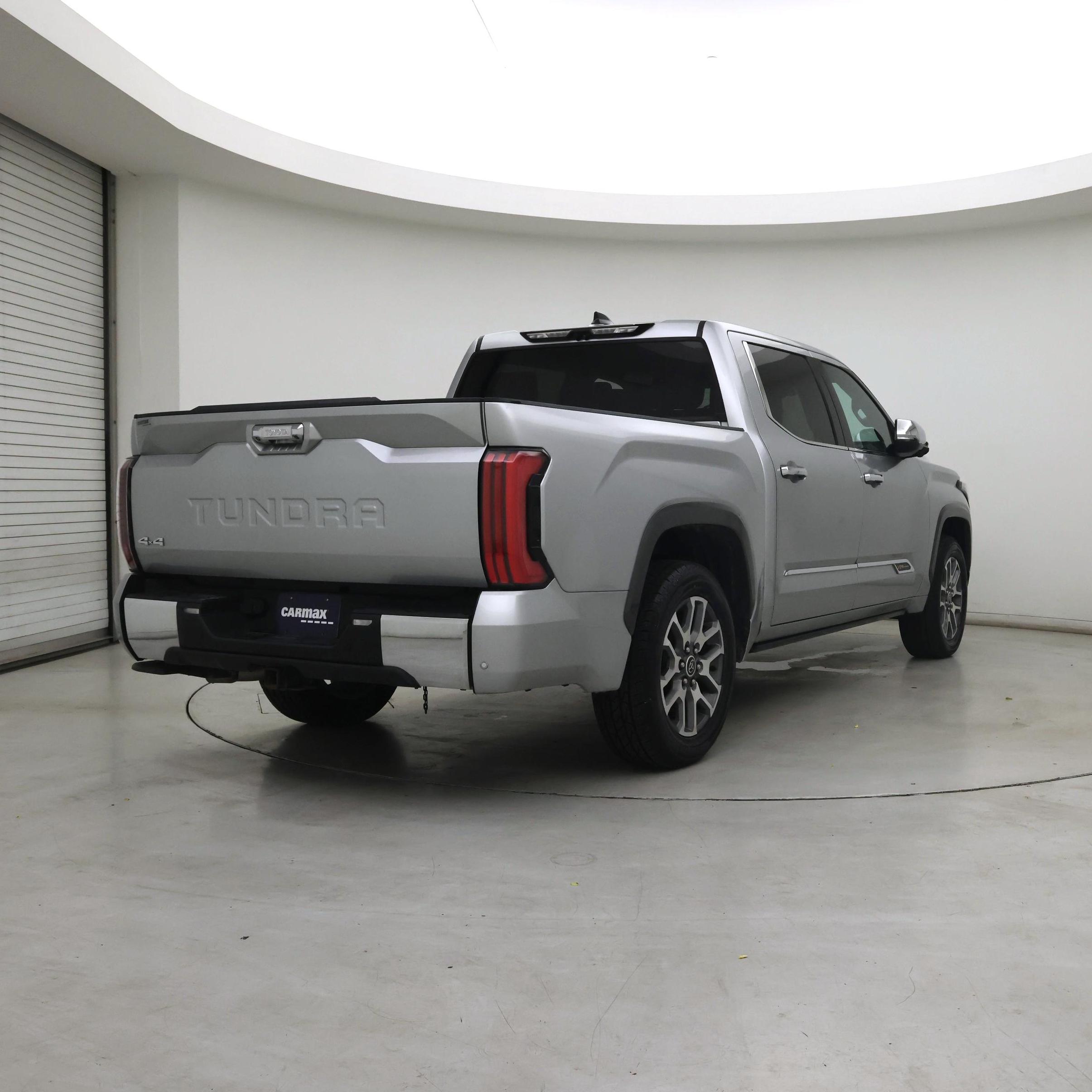 Thumbnail: 2022 Toyota Tundra - 8