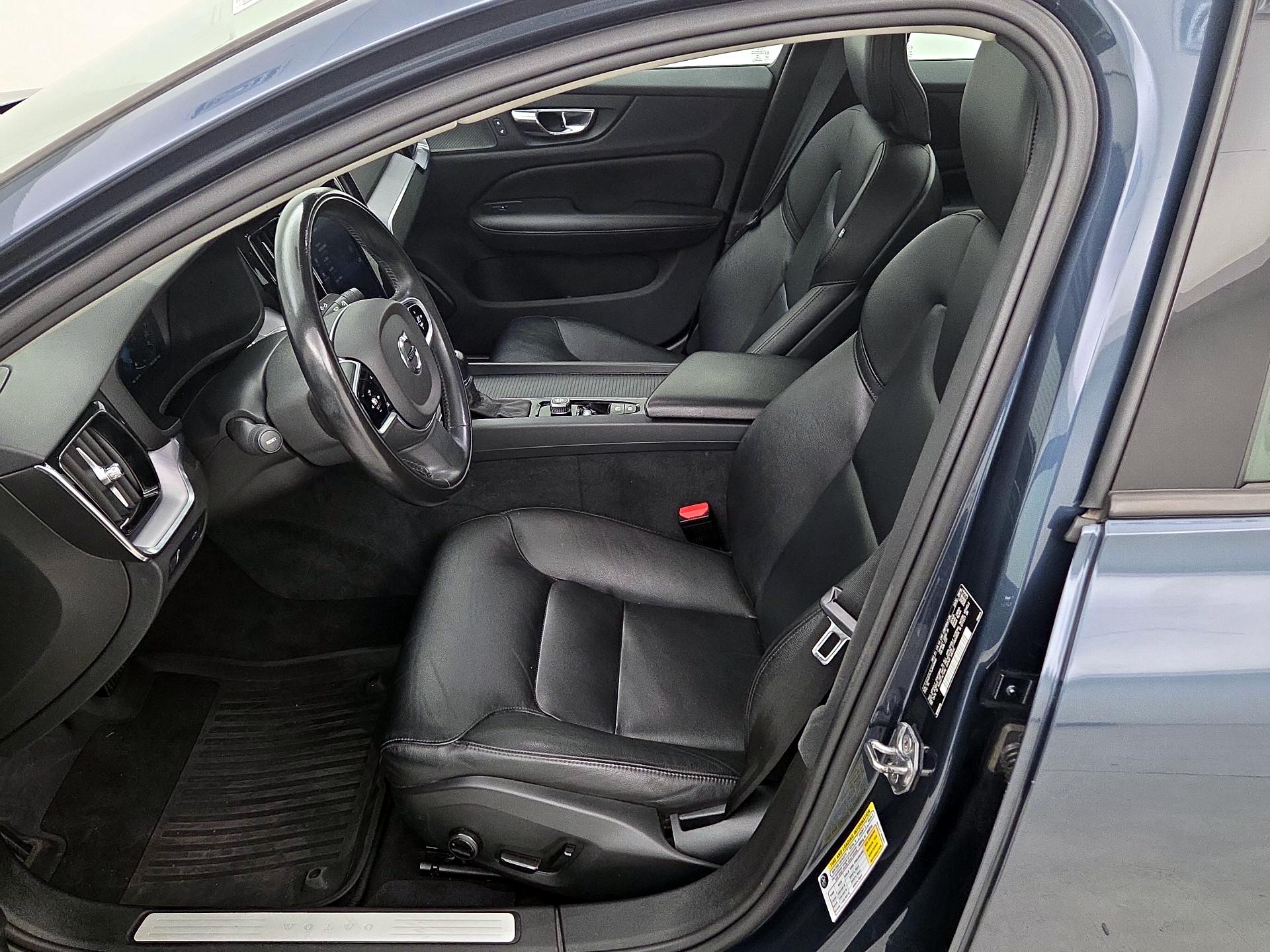 Thumbnail: 2020 Volvo S60 - 11