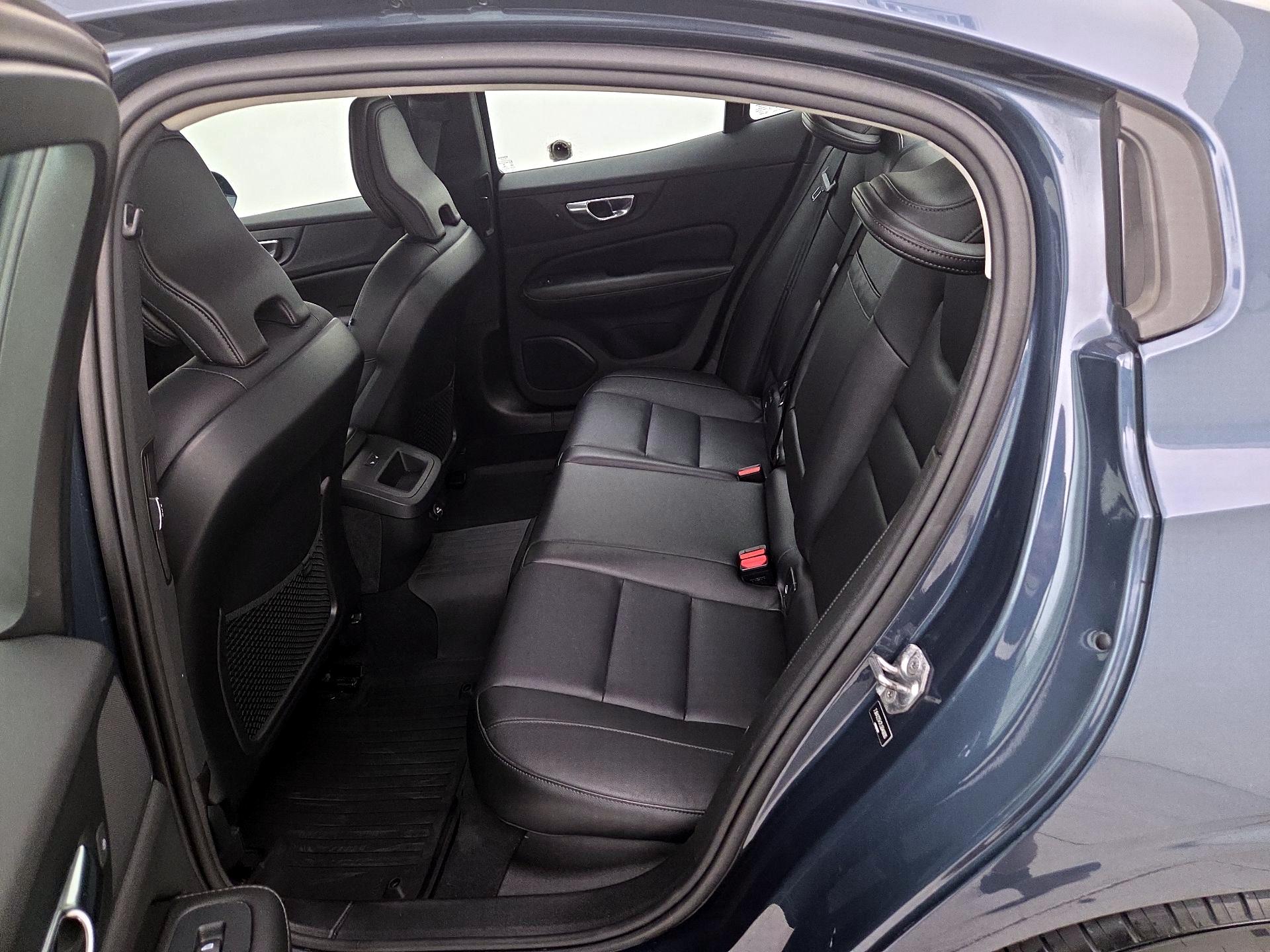 Thumbnail: 2020 Volvo S60 - 19
