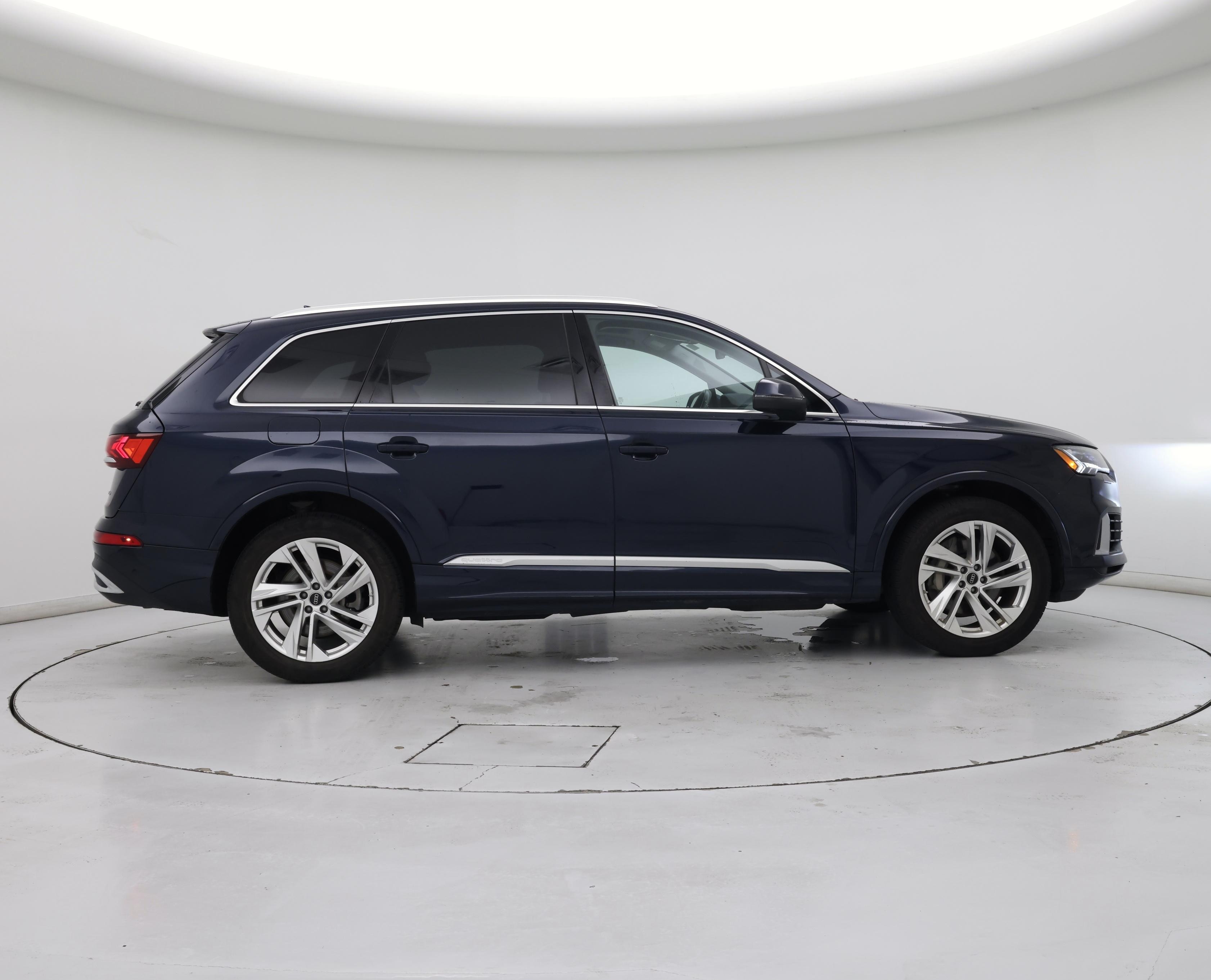 Thumbnail: 2023 Audi Q7 - 7