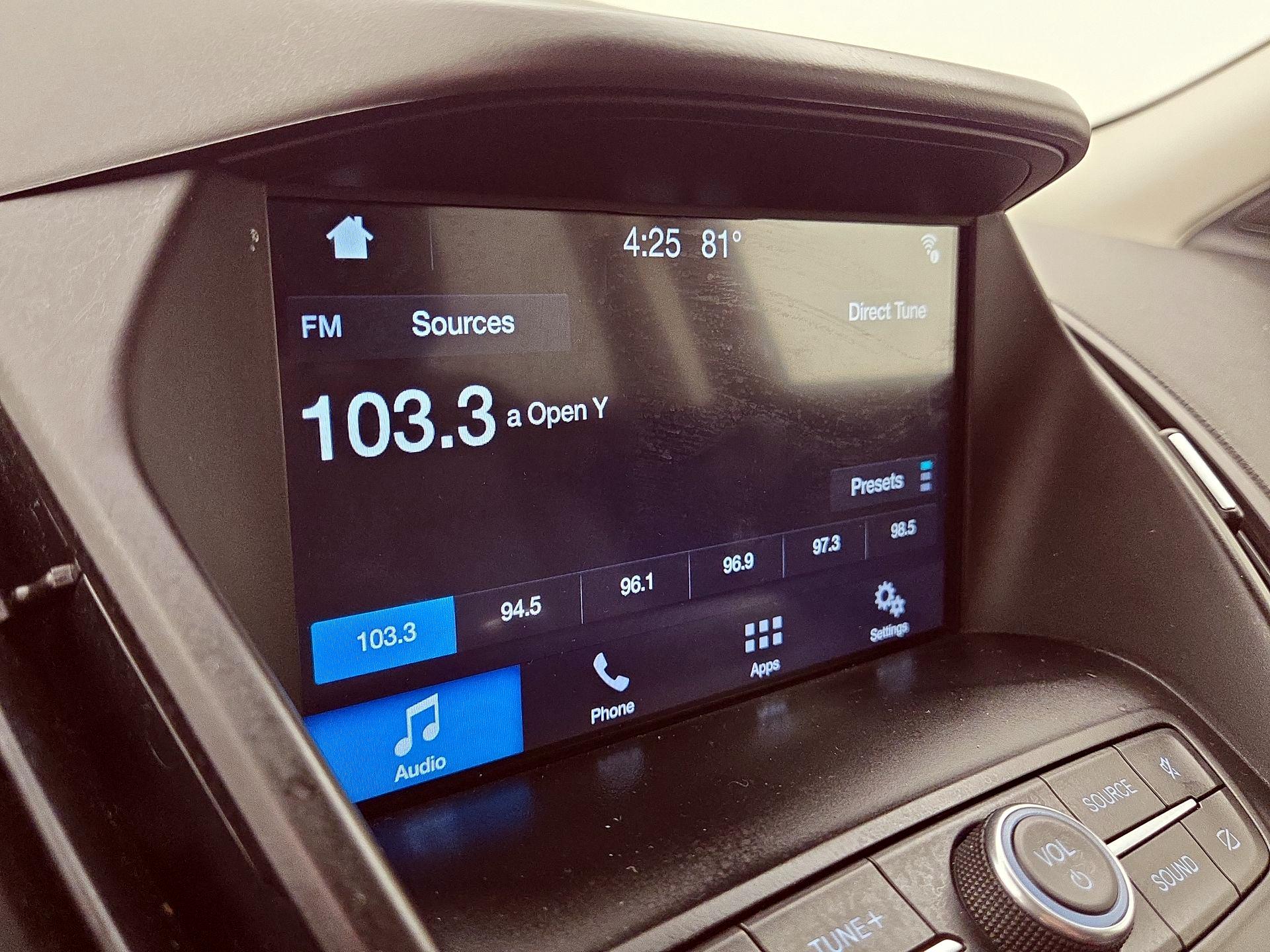 Thumbnail: 2019 Ford Escape - 15
