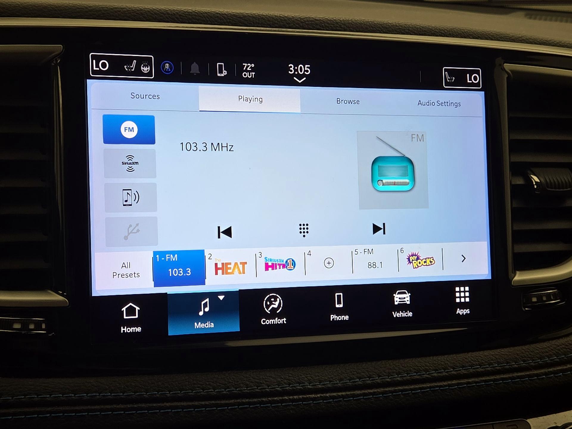Thumbnail: 2021 Chrysler Pacifica - 15