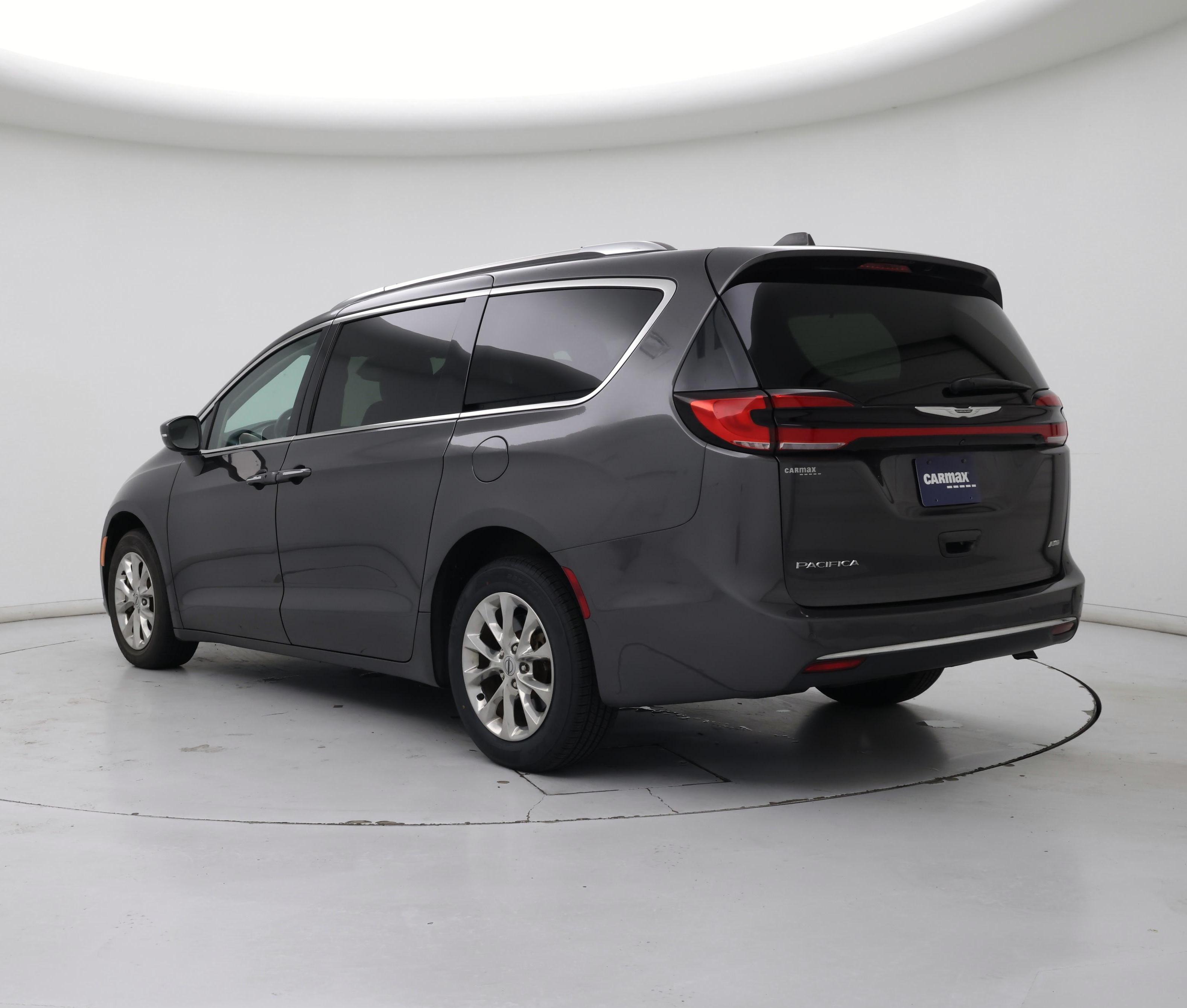 Thumbnail: 2021 Chrysler Pacifica - 2