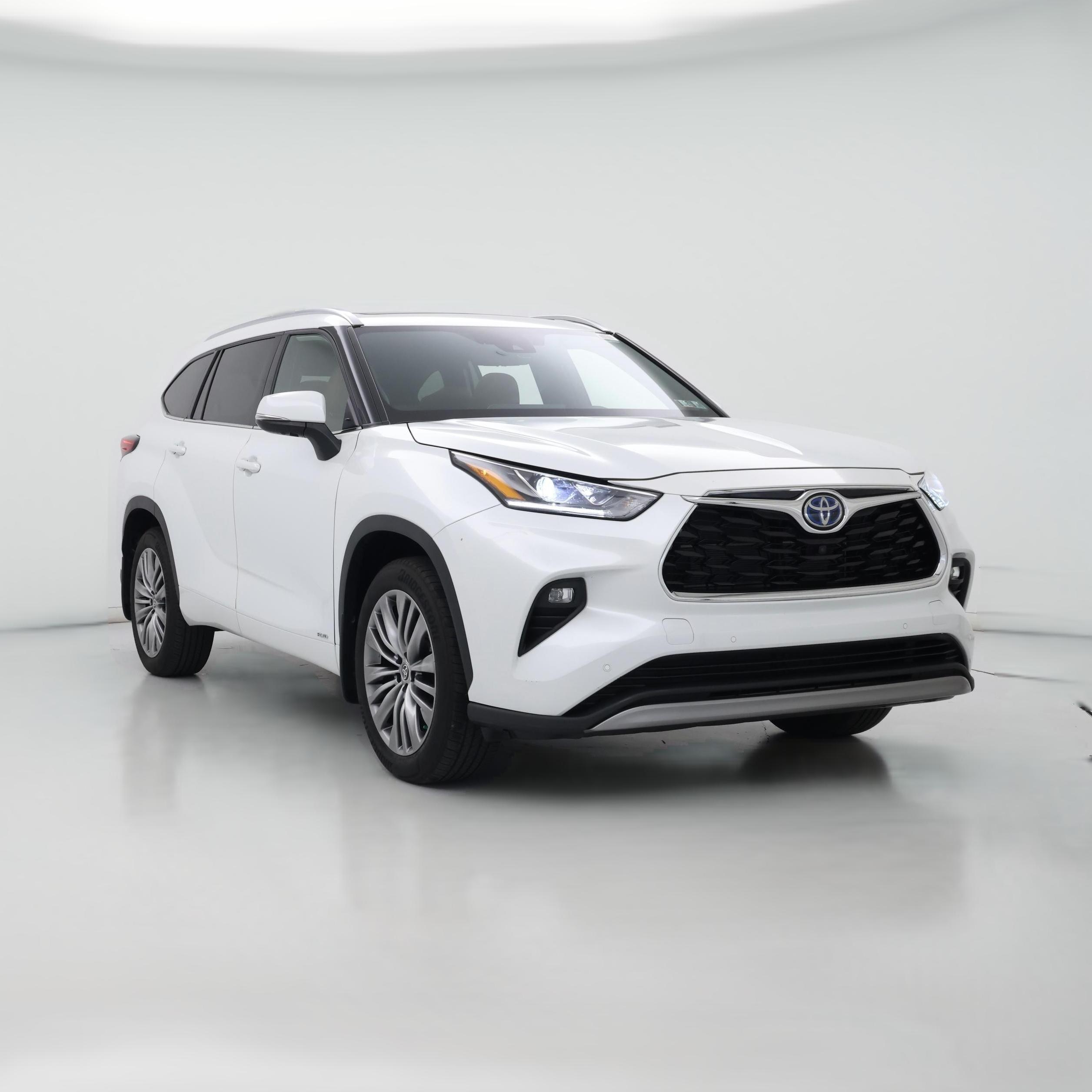 Thumbnail: 2022 Toyota Highlander - 1