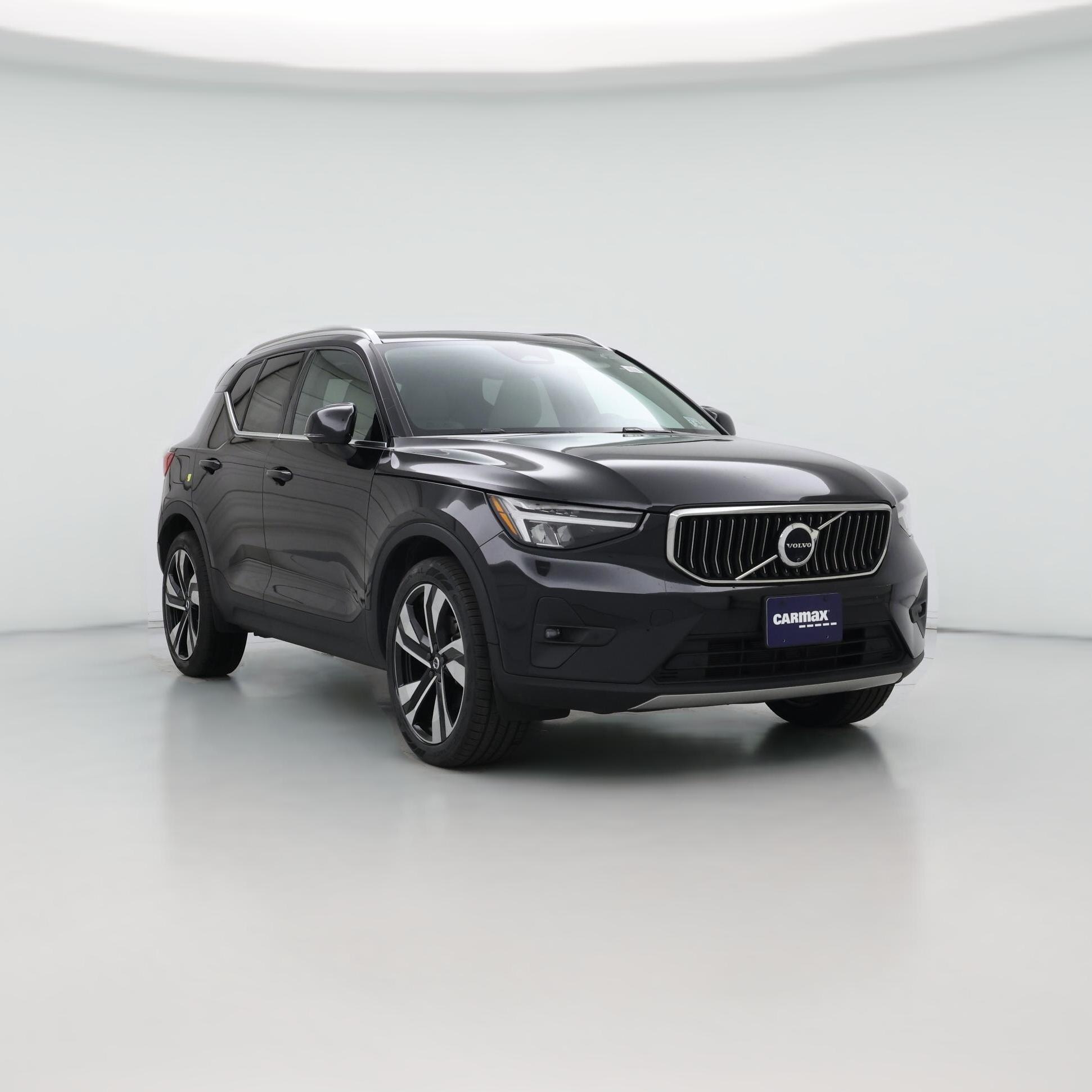 Thumbnail: 2024 Volvo XC40 - 1