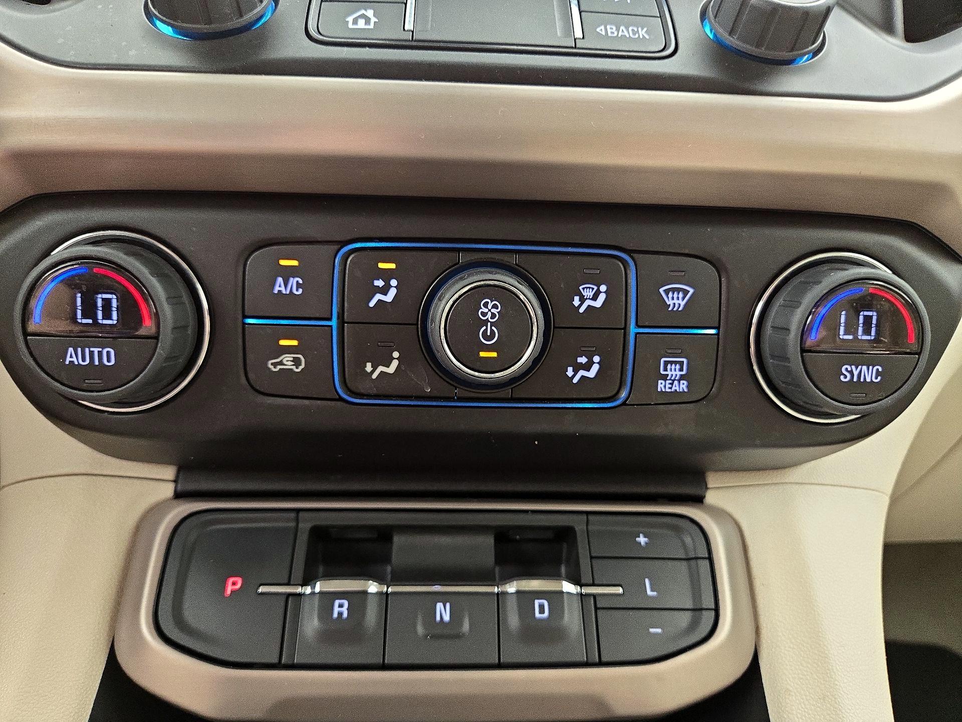 Thumbnail: 2023 GMC Acadia - 17